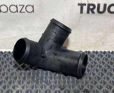 1786768 Тройник патрубков вентиляции картерных газов для Scania
