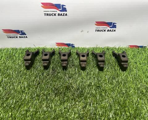 7421425162 Кронштейн форсунки топливной (Комплект) для Renault Magnum III E-tech (с 2001 по 2005)