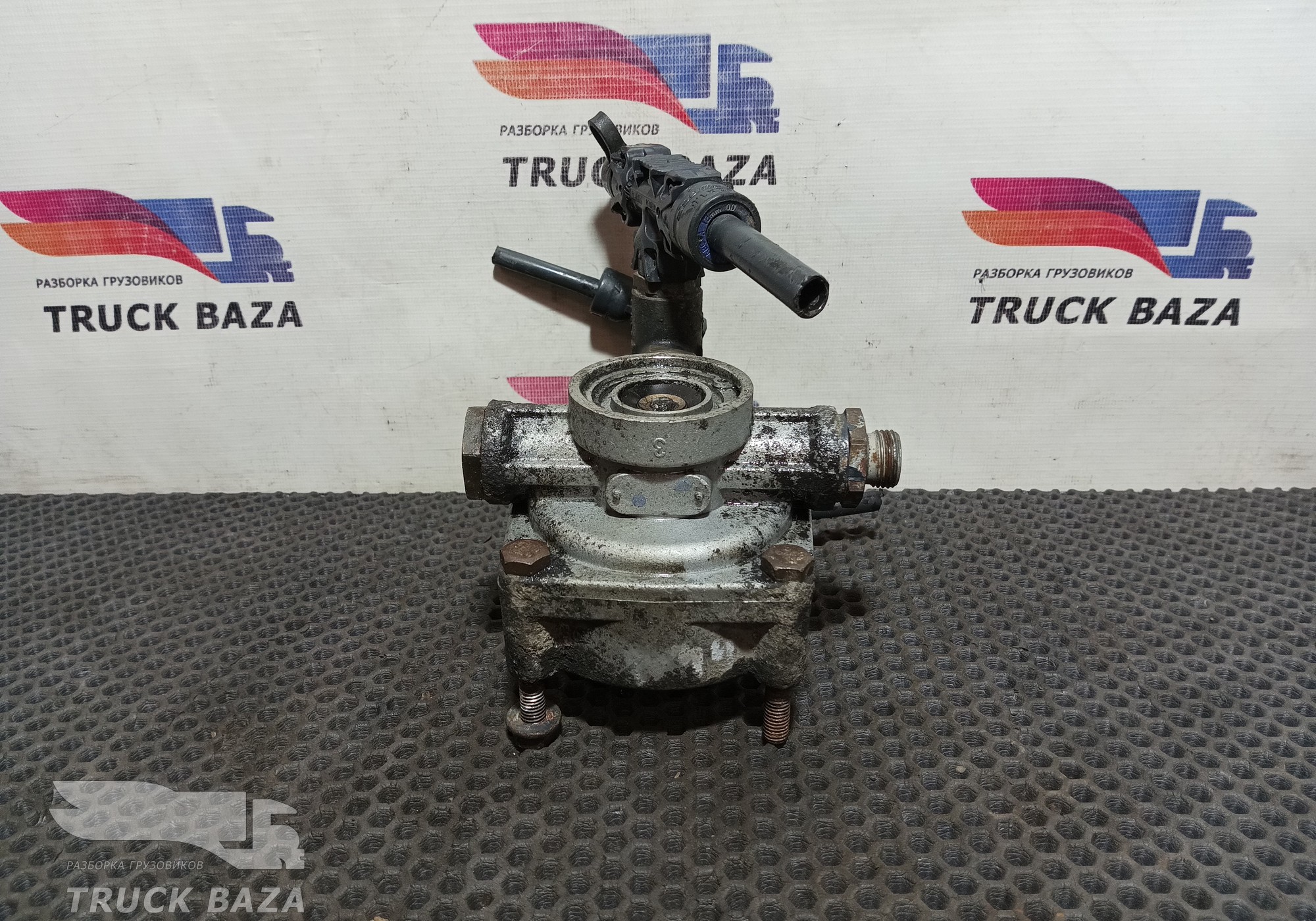 41031426 Клапан ускорительный для Volvo FM