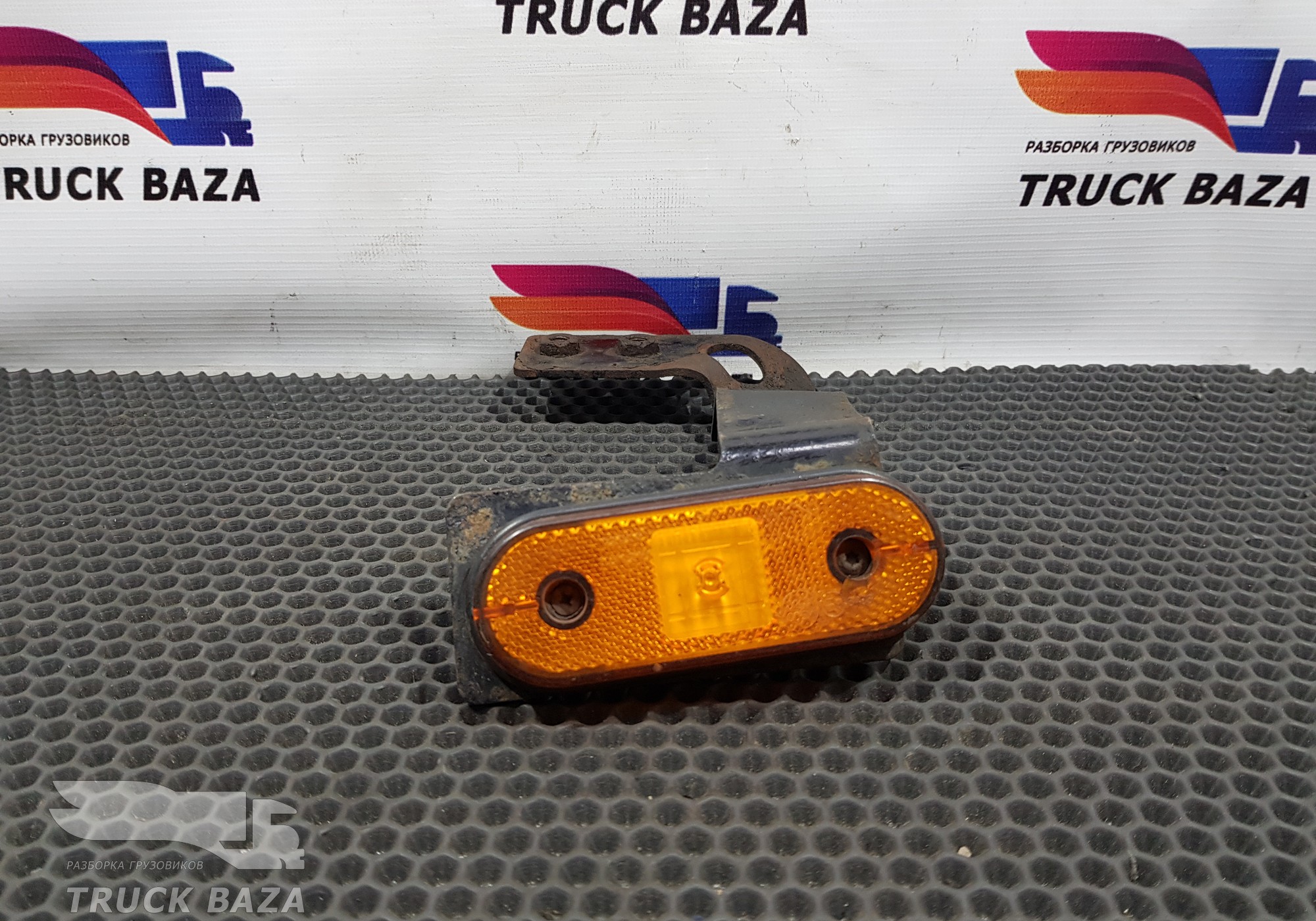 1451304 Фонарь габаритный правый для Daf