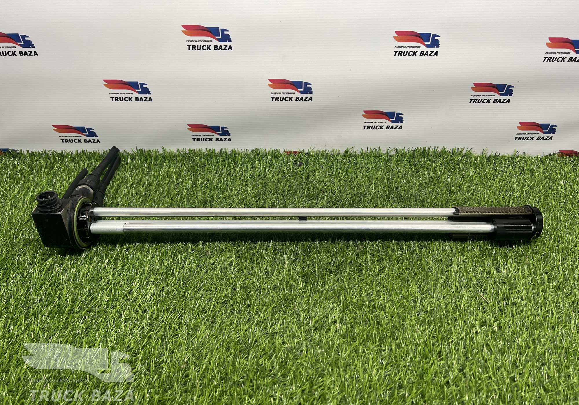 81272036020 Топливозаборник