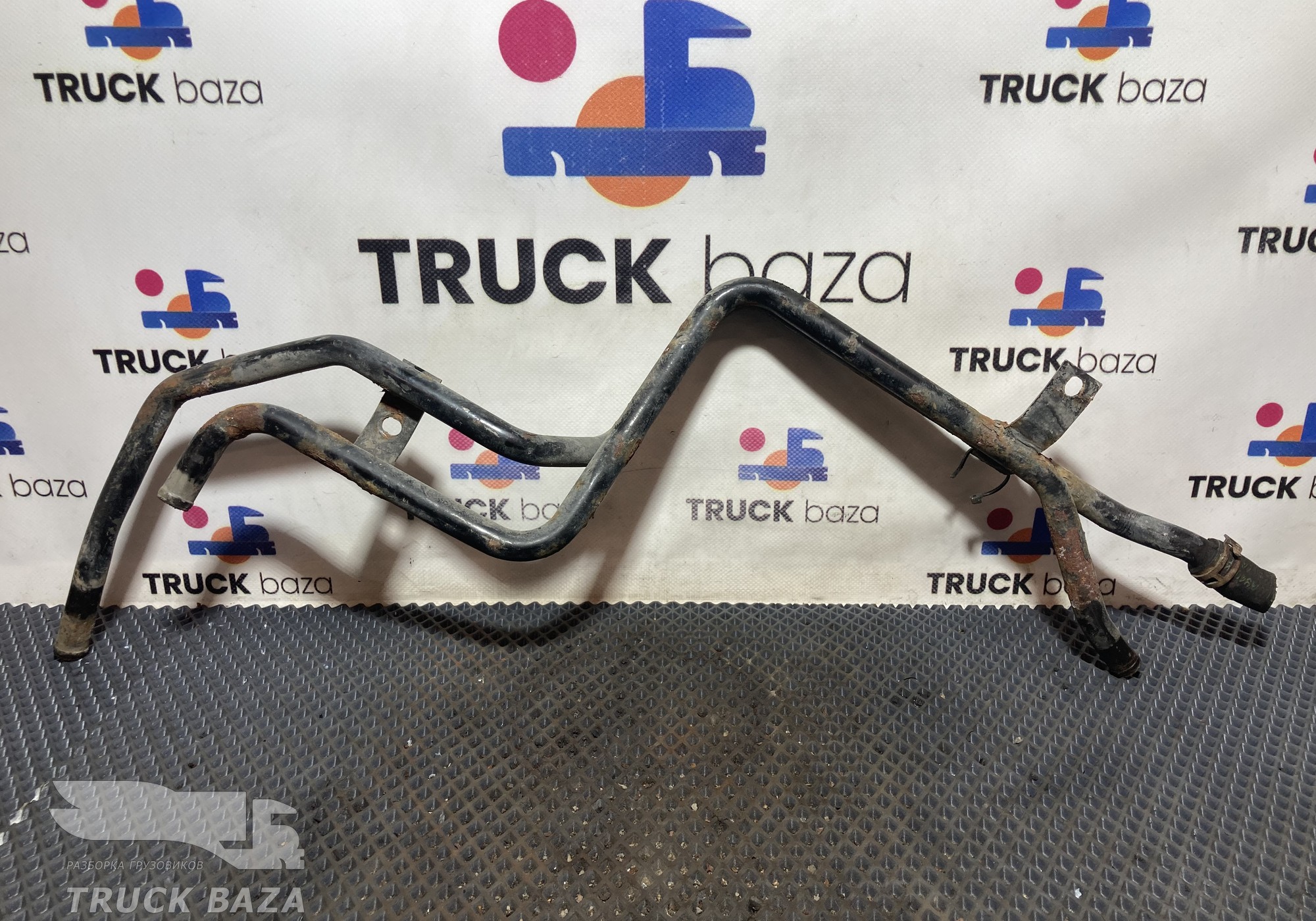 A9408300616 Трубка отопителя