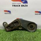 1740951 Кронштейн переднего амортизатора правый для Ford