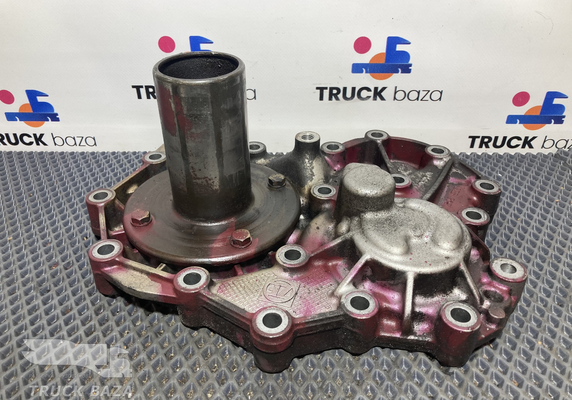 8125700131 Крышка передняя КПП ZF для Полуприцепы Нефаз