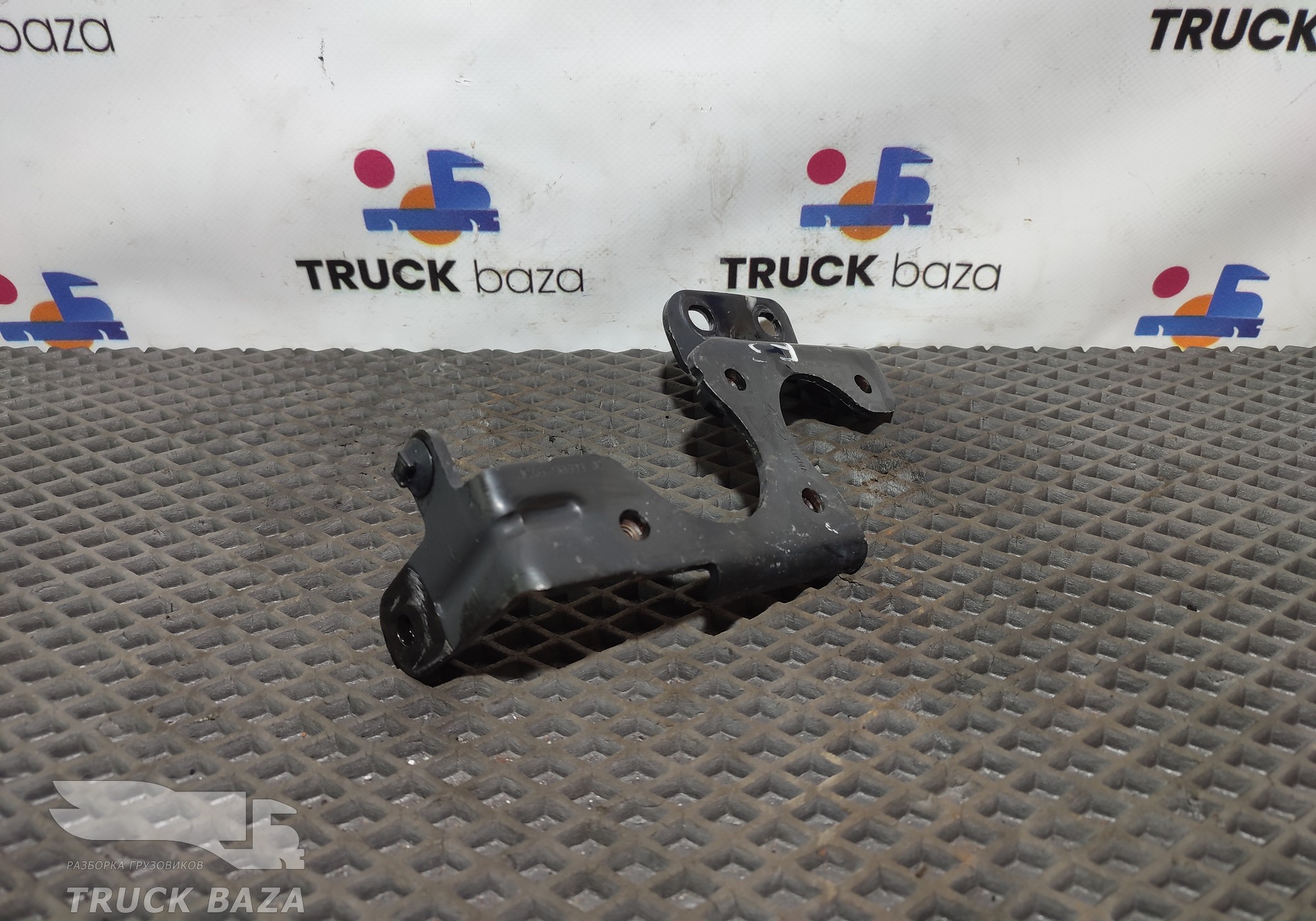 JC469B609JC Кронштейн для Ford F-MAX (с 2018)