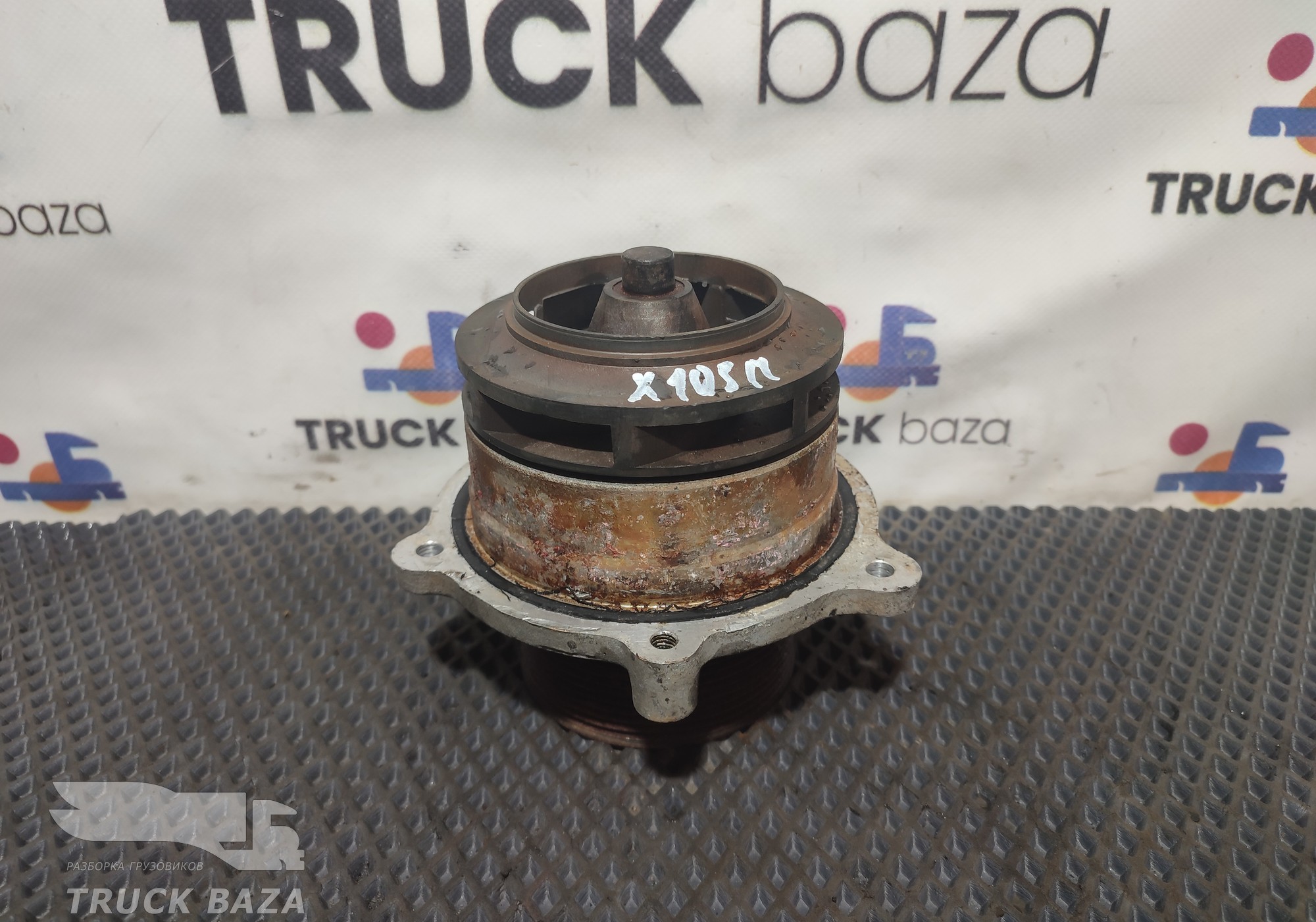 1828162 Насос водяной (помпа) для Daf XF105 (с 2005)