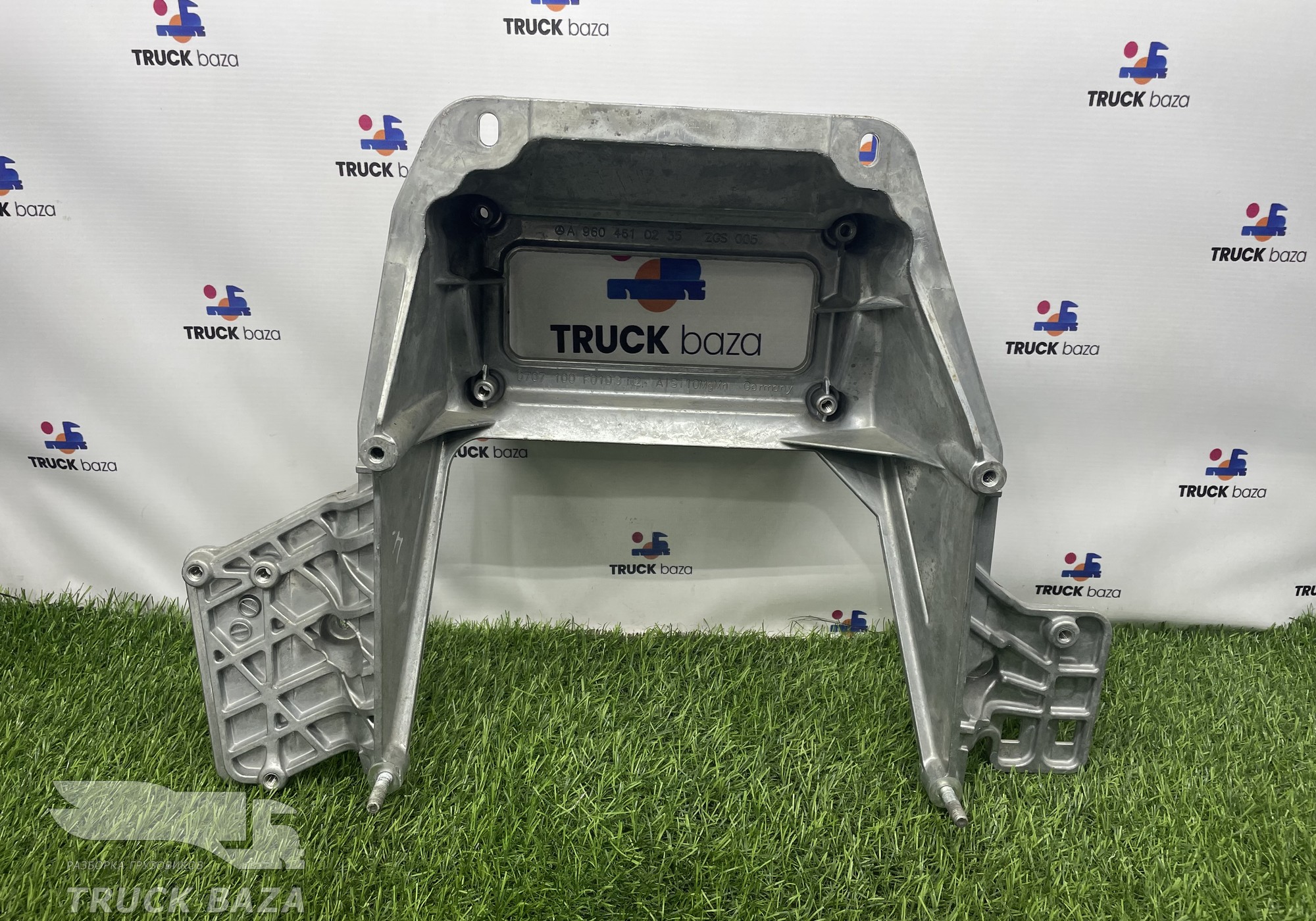 A9604610235 Кронштейн рулевого механизма для Mercedes-Benz Actros