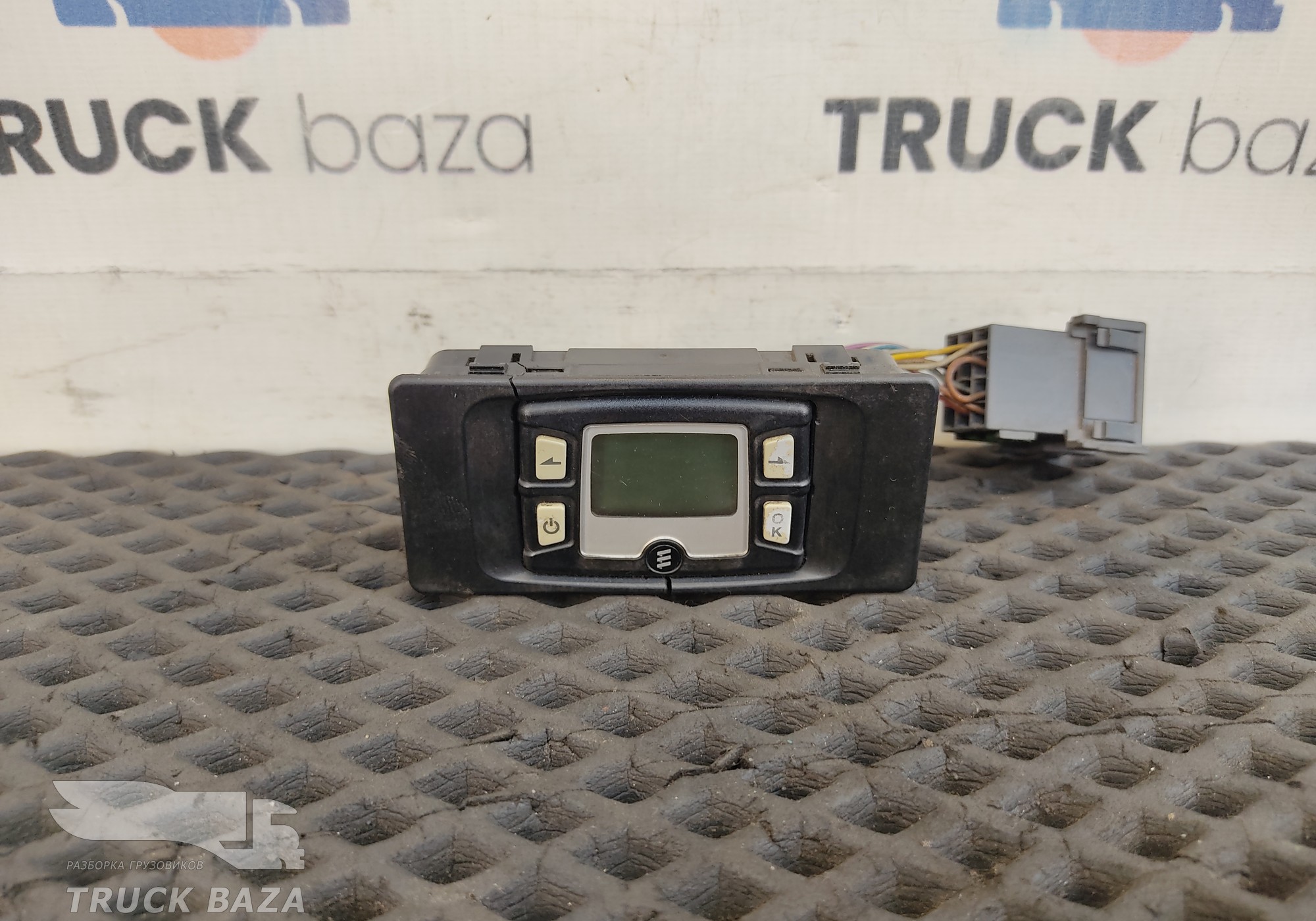 0008277570 Пульт управления автономным отопителем