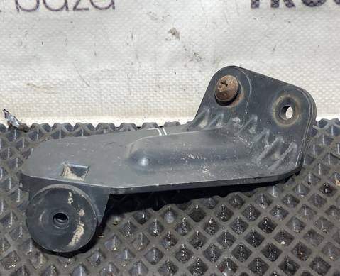 A9738112714 Кронштейн солнцезащитного козырька правый для КАМАЗ 5490 (с 2013)