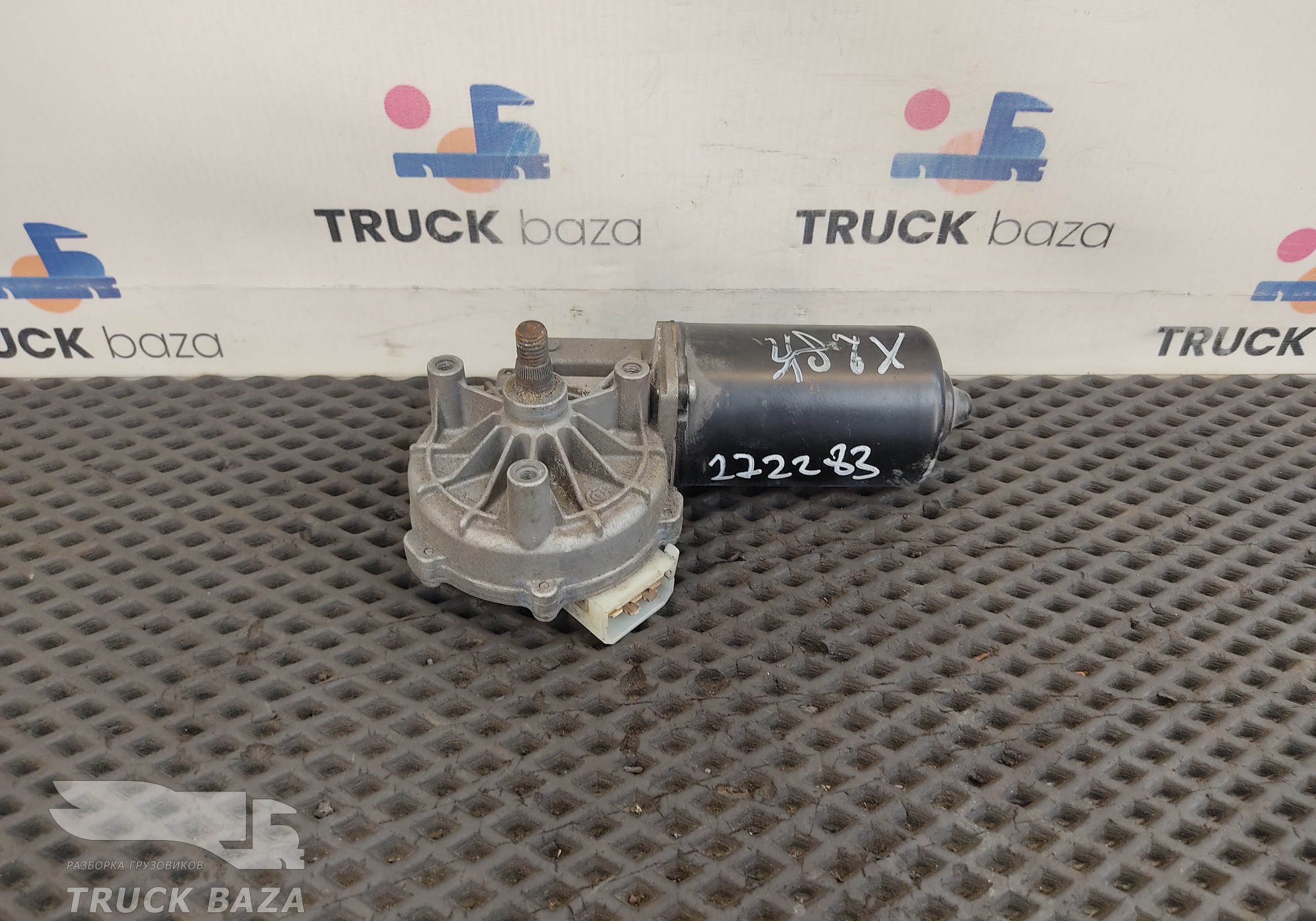 403924 Моторчик стеклоочистителя для Daf 95XF