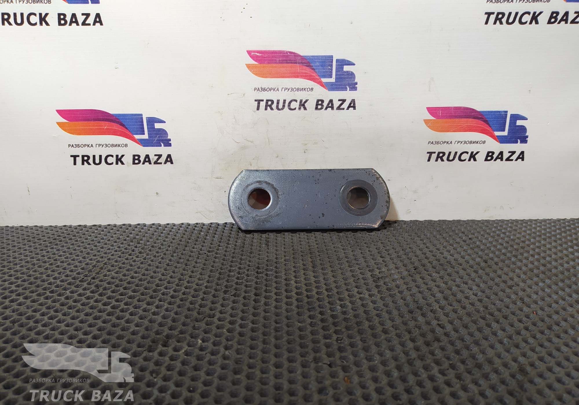 1398376 Серьга передней рессоры для Daf XF105