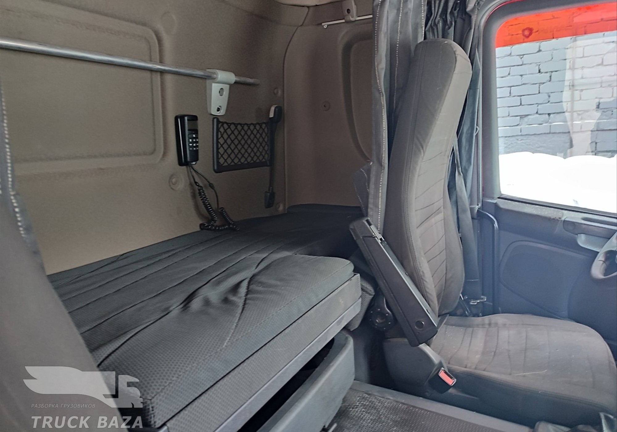 1793052 Спальник нижний