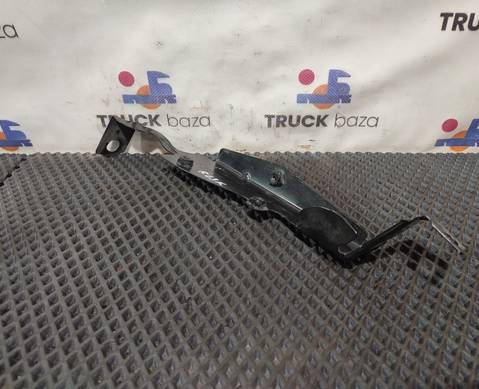 82539521 Кронштейн обшивки двери правой для Renault T (с 2013)