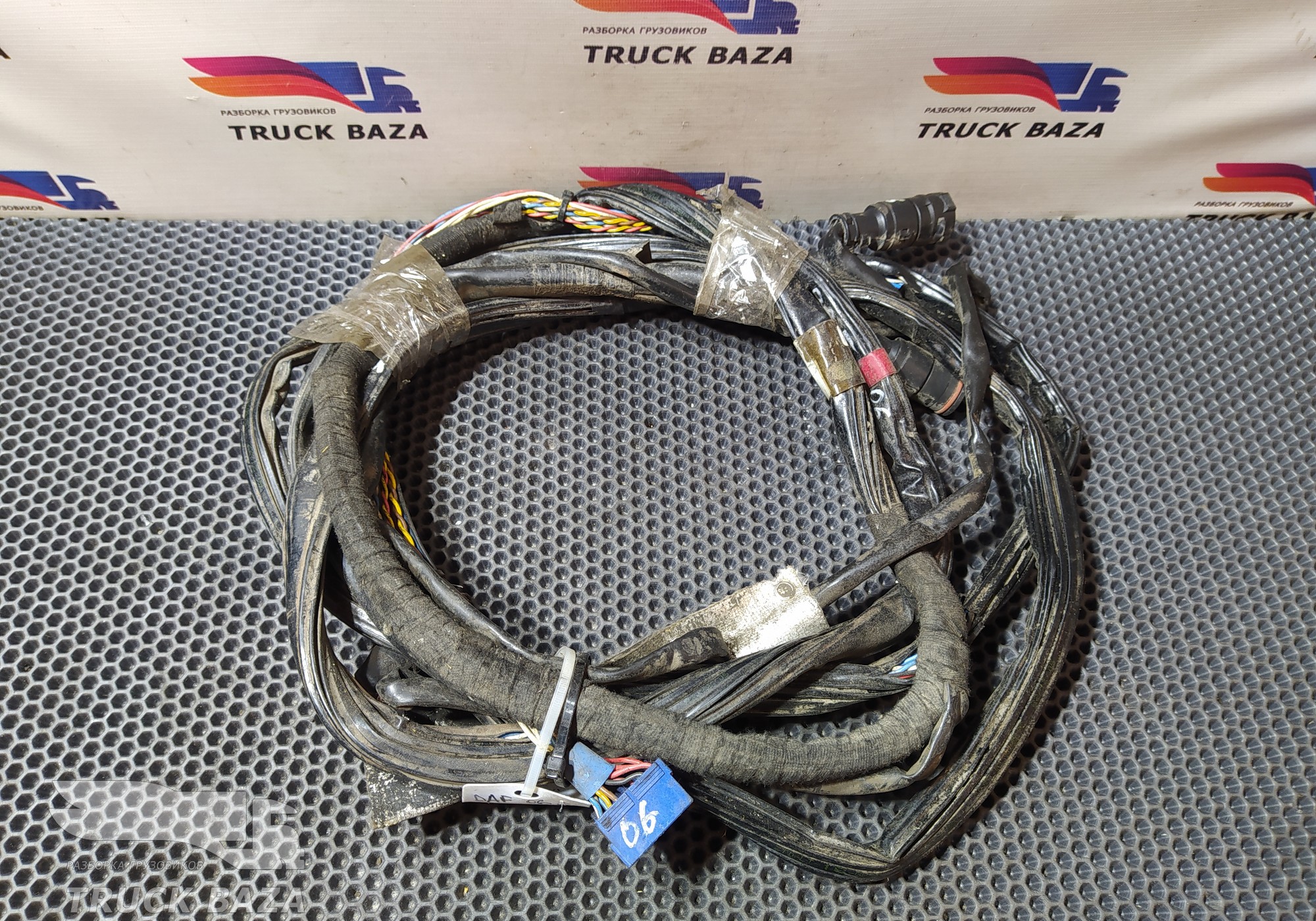 1637194 Проводка КПП для Daf XF105 (с 2005)