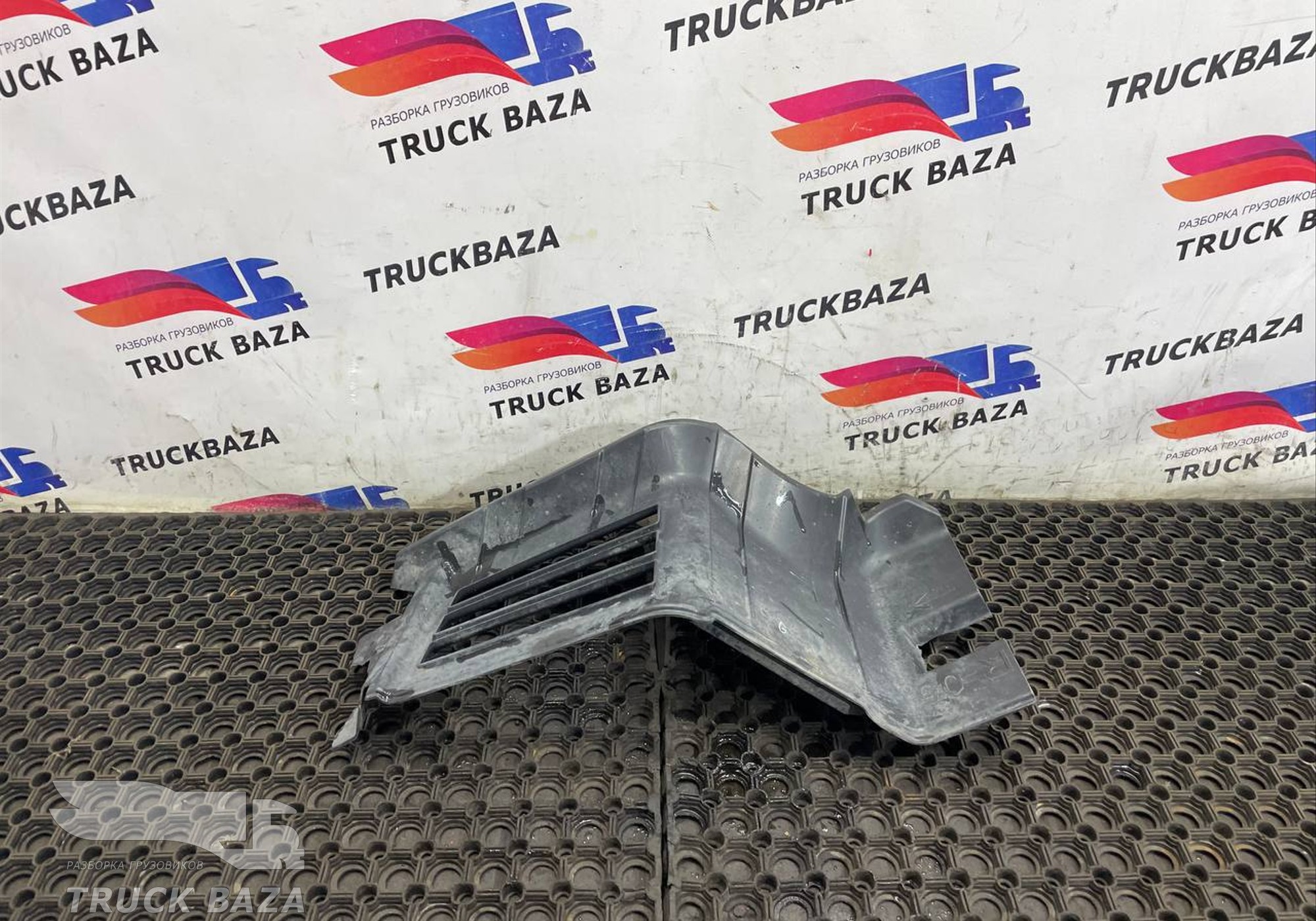 A9615203723 Обшивка моторного отсека для Mercedes-Benz Actros New Actros MP4 (с 2011)