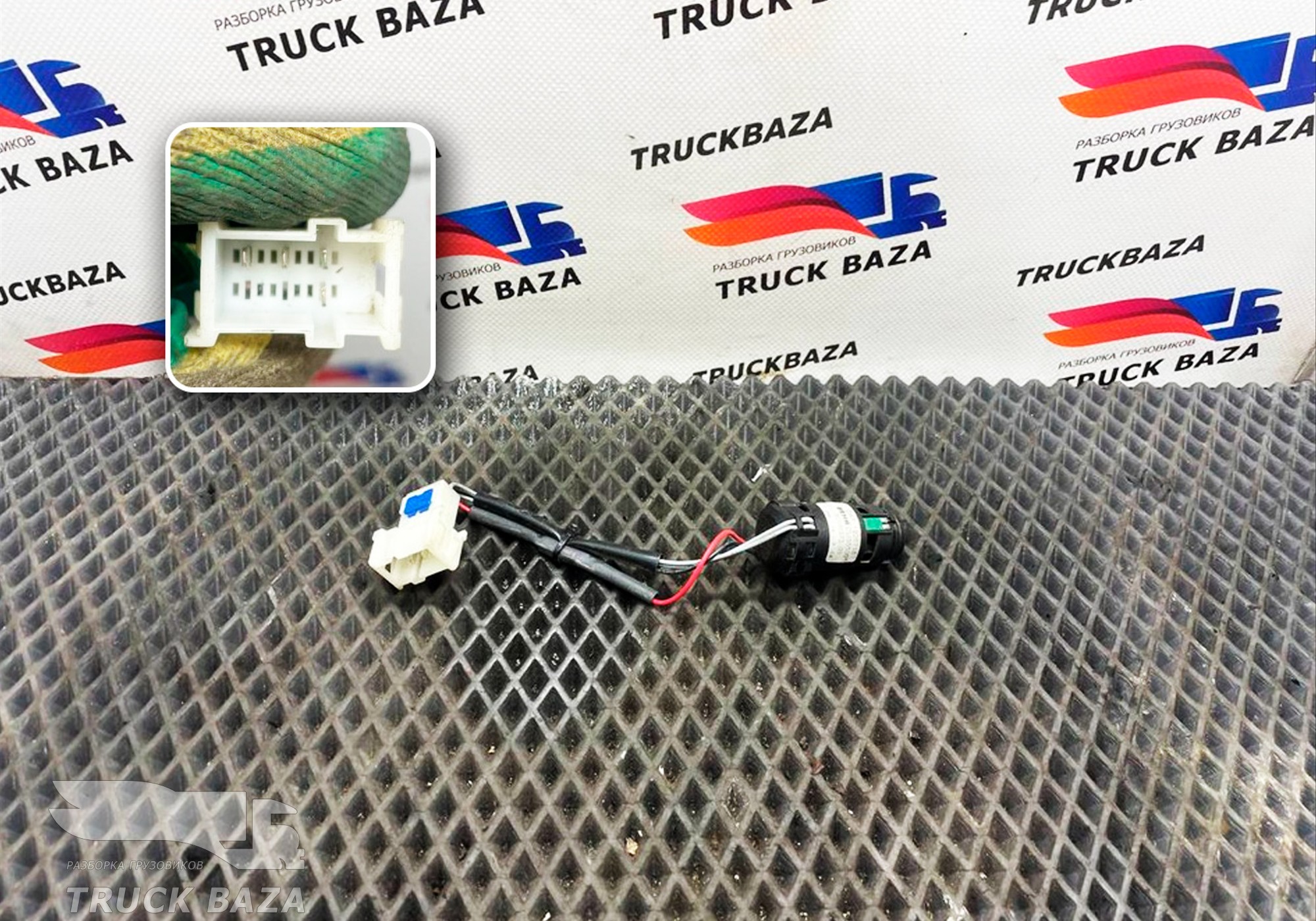 1925718 Датчик температуры воздуха салона для Daf XF106 (с 2012)