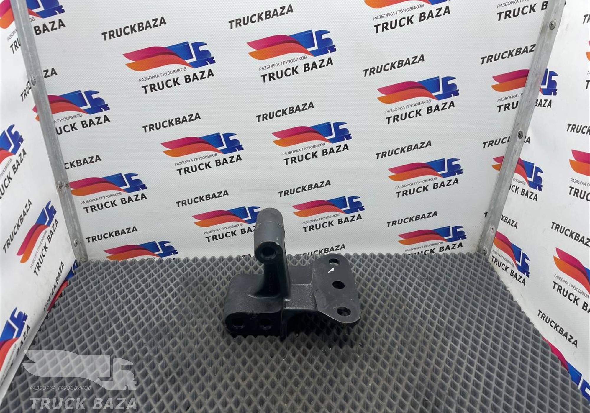 6520340801735 Кронштейн подвески кабины для КАМАЗ 54901