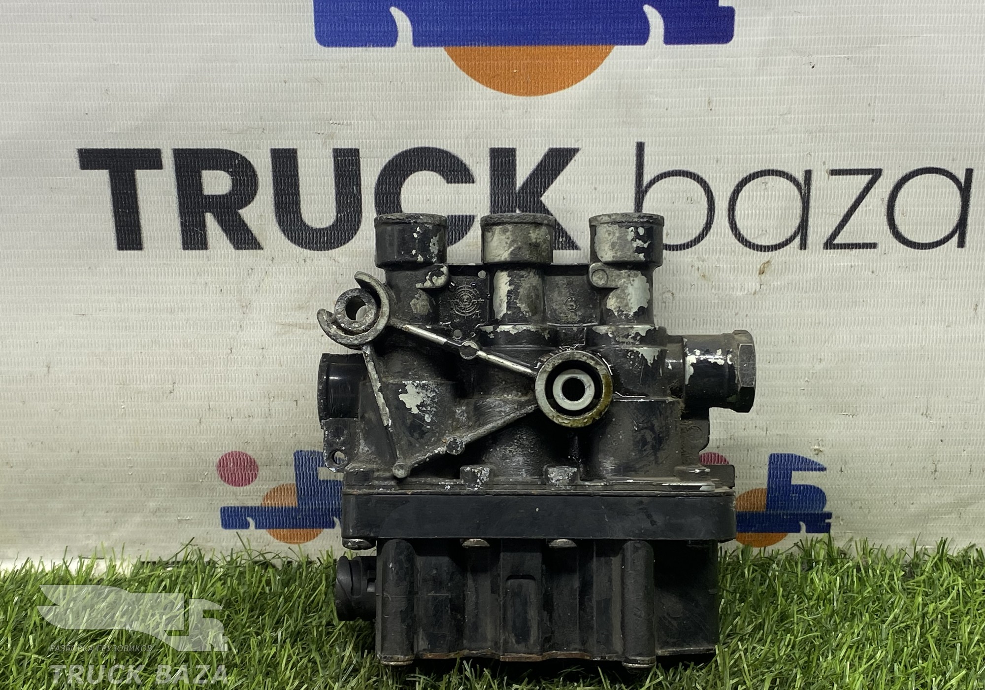 81259026238 Кран уровня пола главный