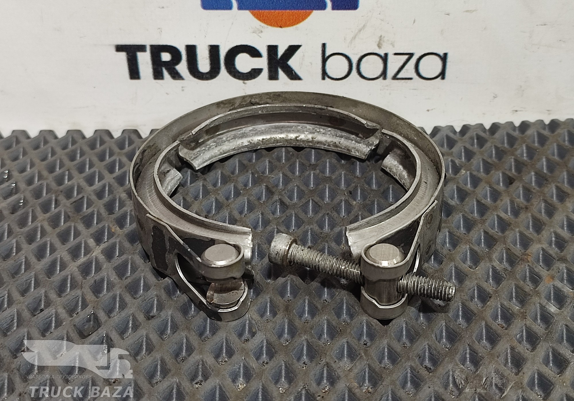 1857864 Хомут интеркулера