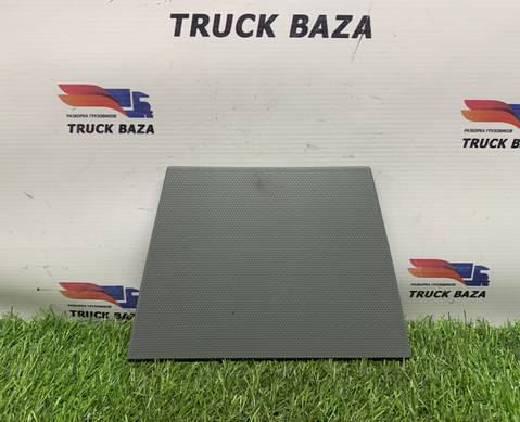 82254002 Заглушка для Renault T (с 2013)