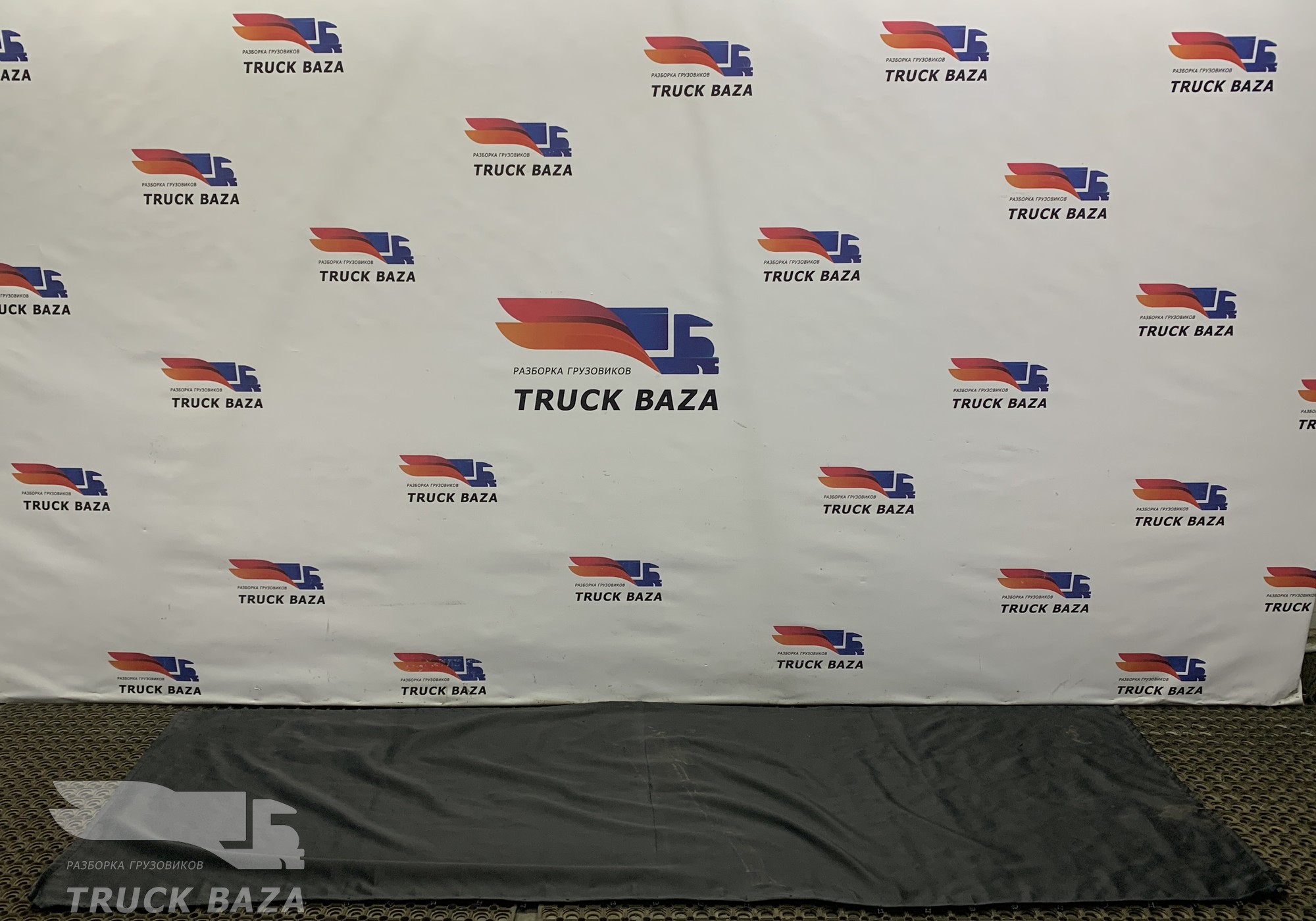 549018205024 Солнцезащитная шторка для КАМАЗ 54901