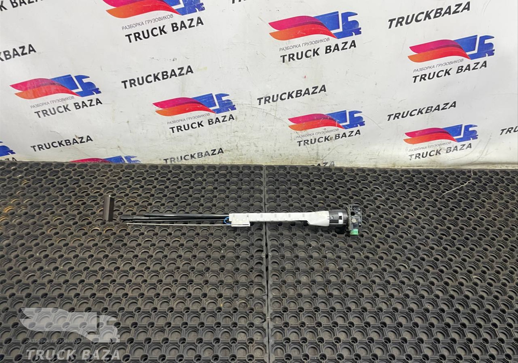 1785832 Топливозаборник для Daf XF105 (с 2005)