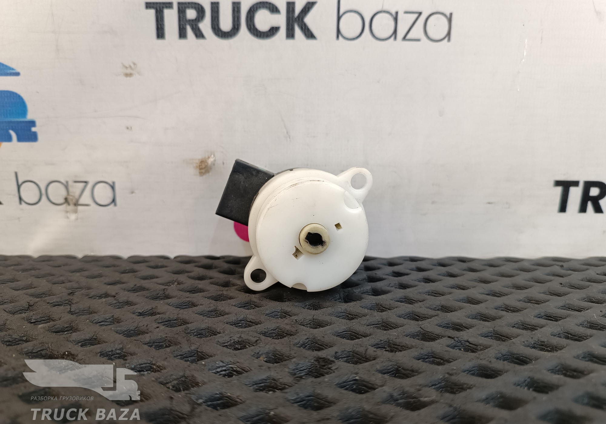 81255016035 Контактная группа замка зажигания для Man TGX II (с 2012)