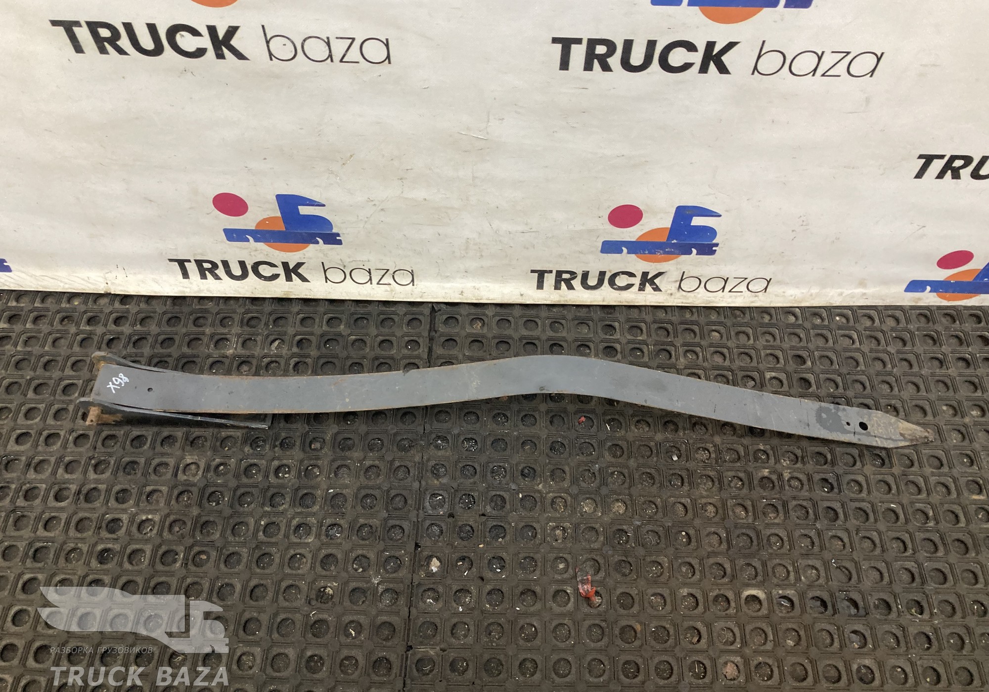 1332572 Лента крепления топливного бака