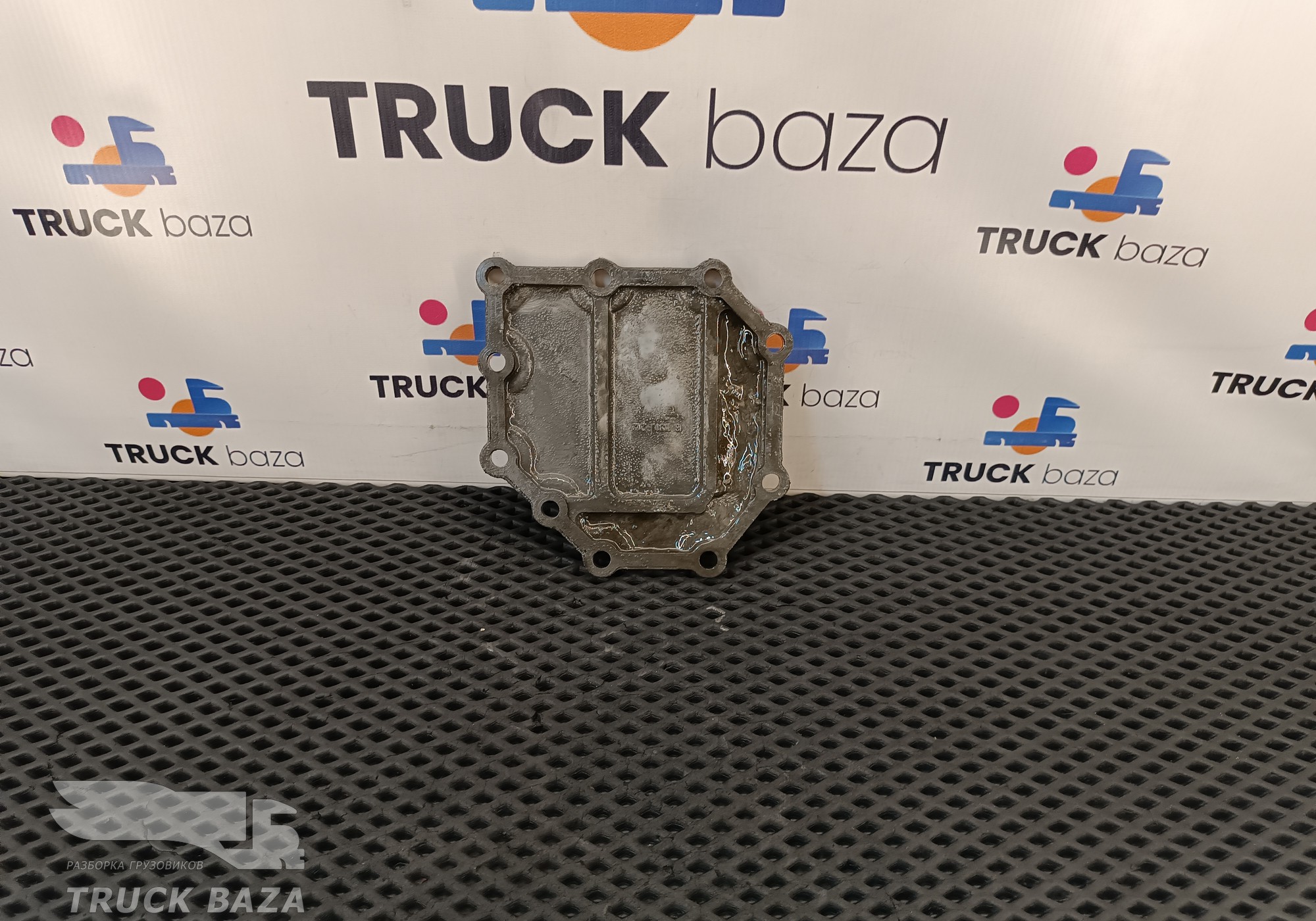 1315301151 Крышка КПП для Iveco EuroTech