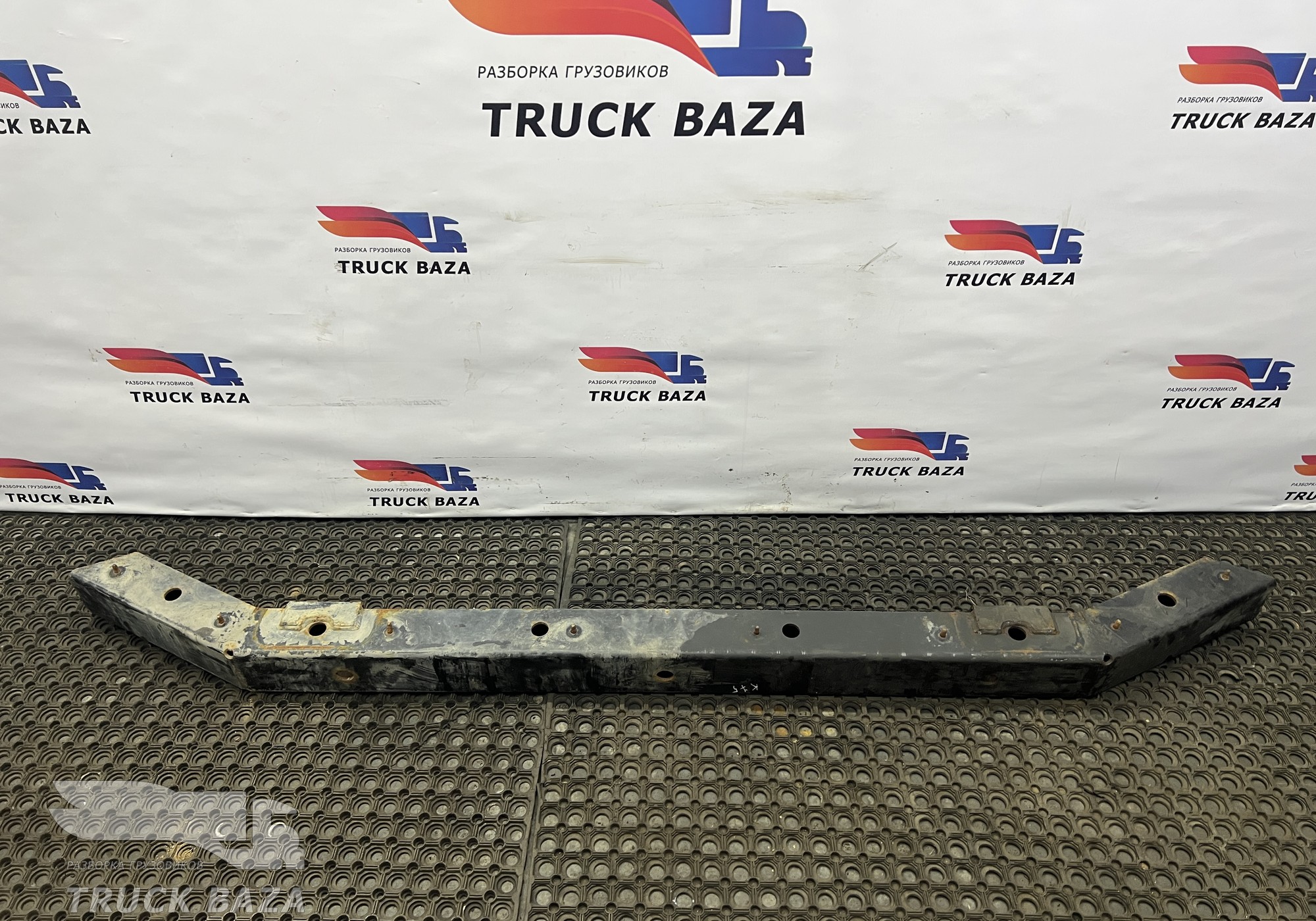 549012809010 Усилитель переднего бампера для КАМАЗ 54901