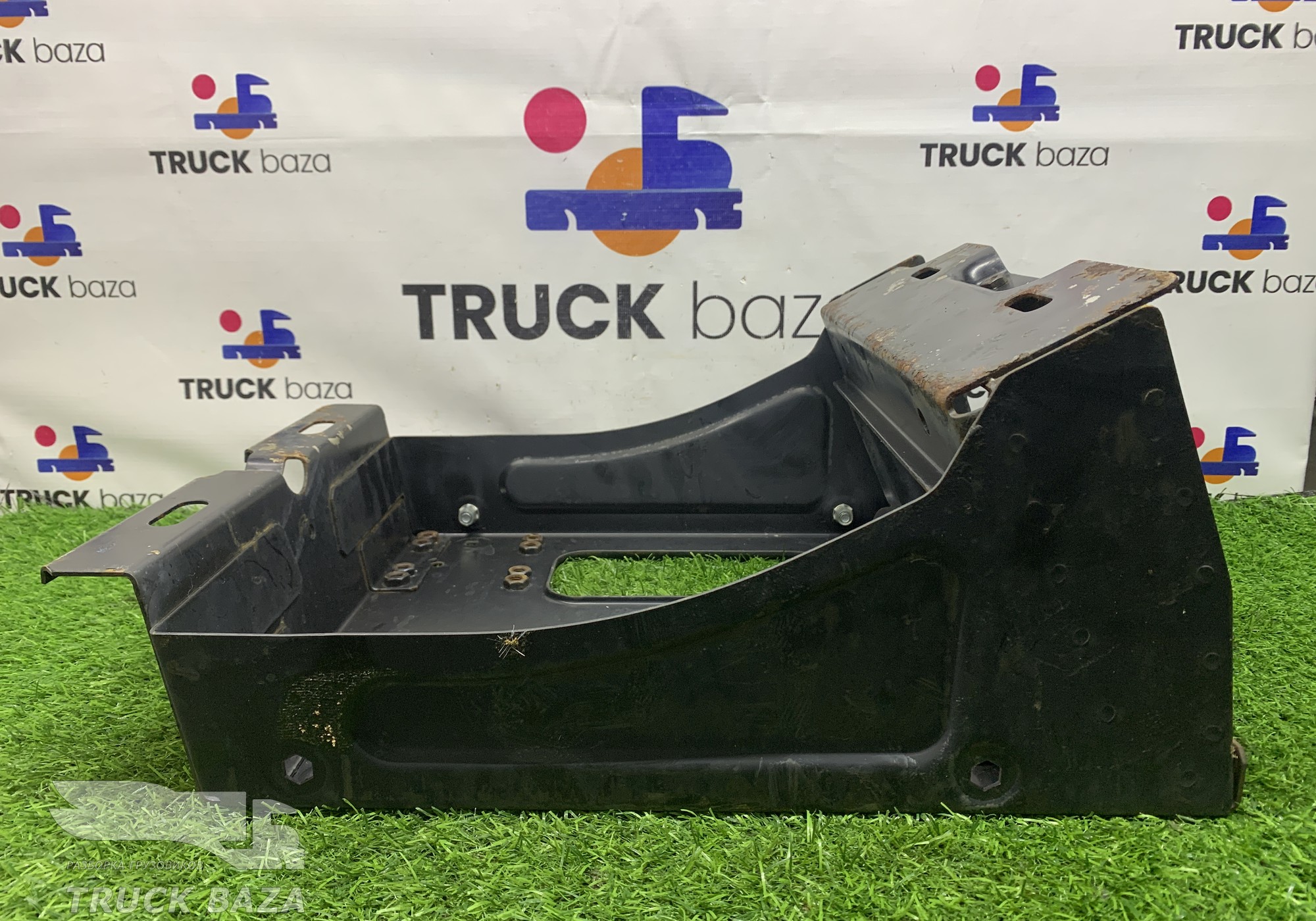 504168129 Кронштейн сиденья