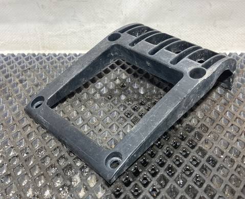 81637310375 Кронштейн зеркала прижимной для Man TGS II (с 2012)