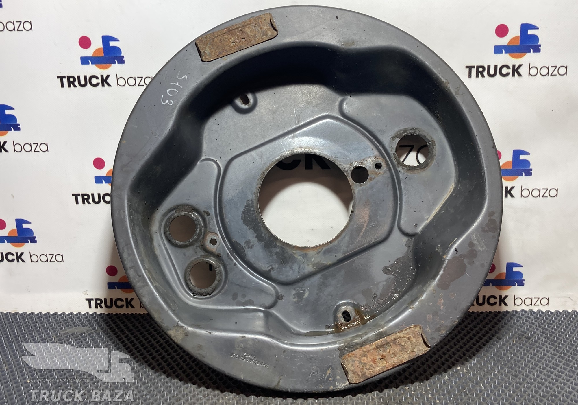 1378429 Щит тормозной