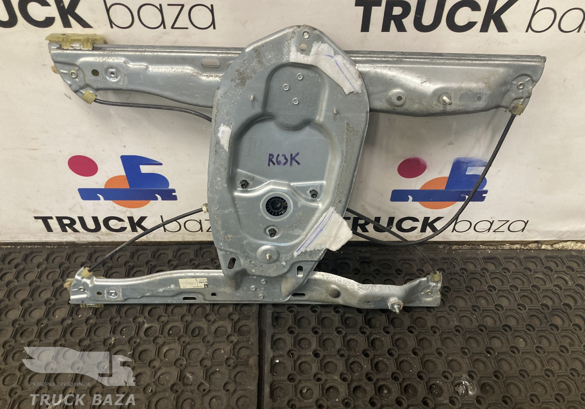 82540373 Стеклоподъемник левый для Renault T (с 2013)