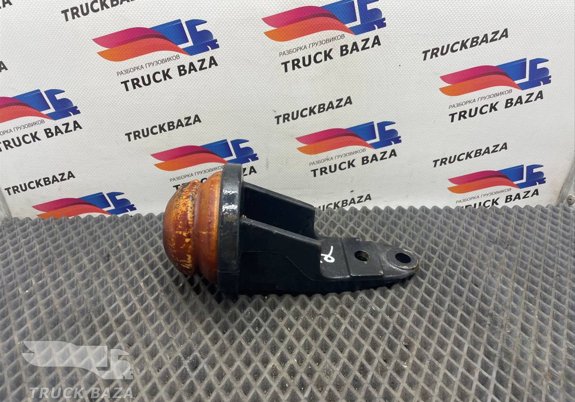 81414010083 Кронштейн рессоры передней для Man TGX TG3 (с 2020)