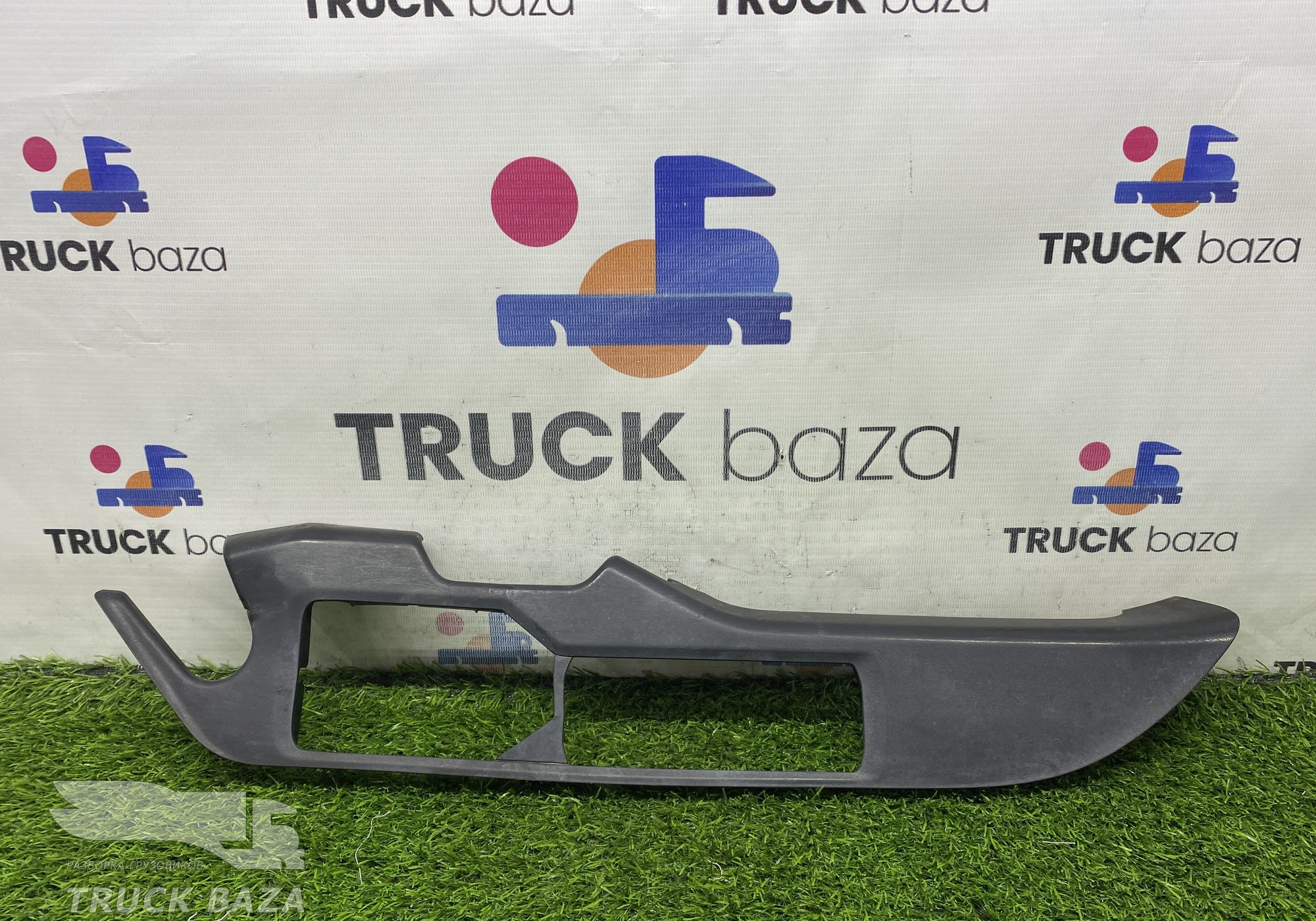 2239645 Панель выключателей левая