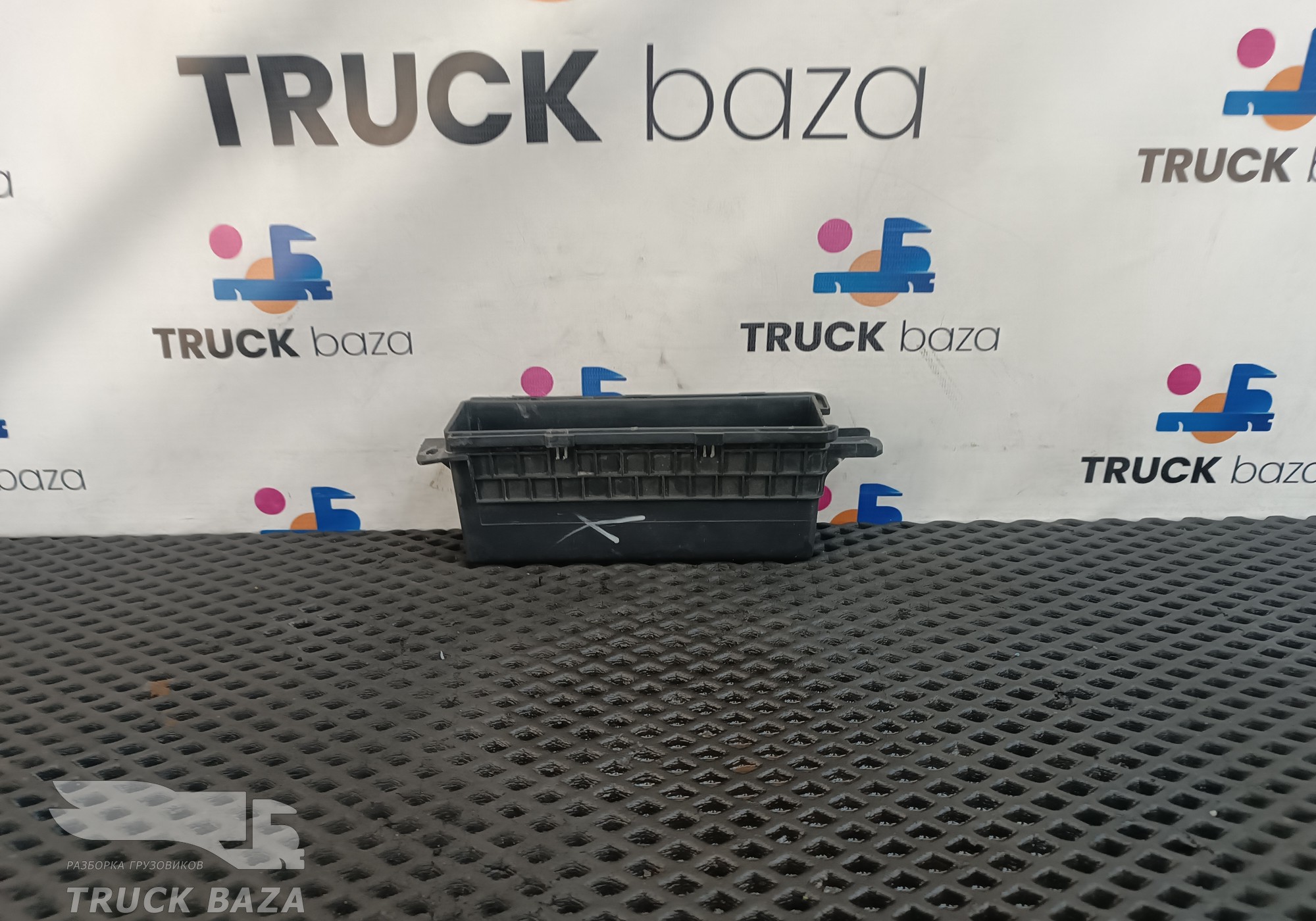 5303015C620 Бардачок панели приборов для DongFeng GX DFH4180