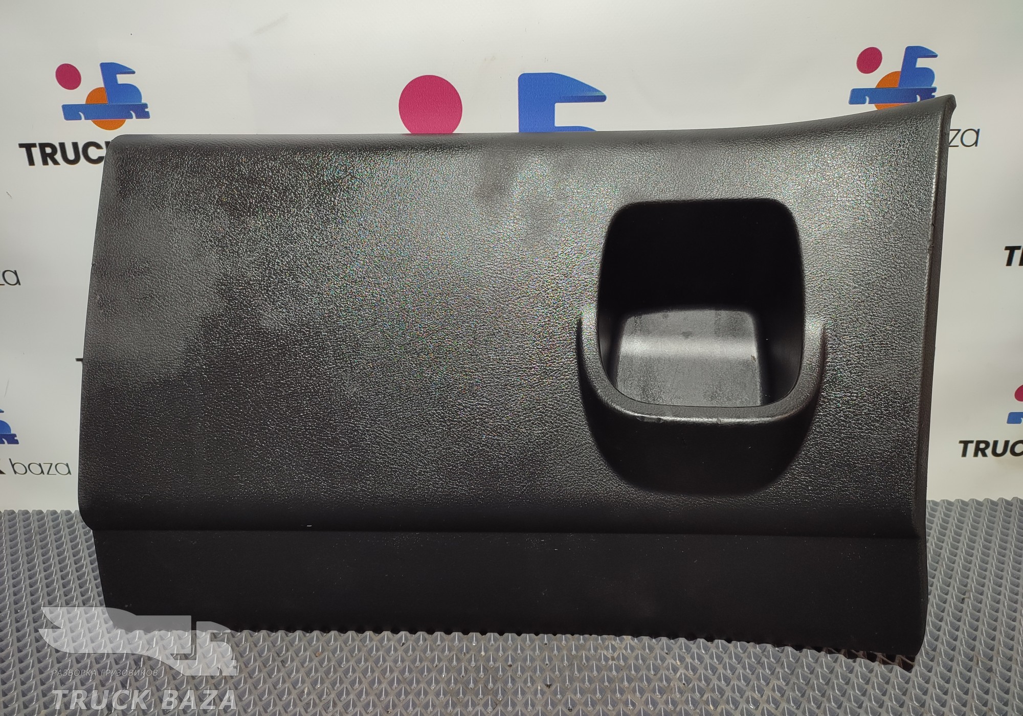 JC4614A090 Крышка блока предохранителей для Ford F-MAX (с 2018)