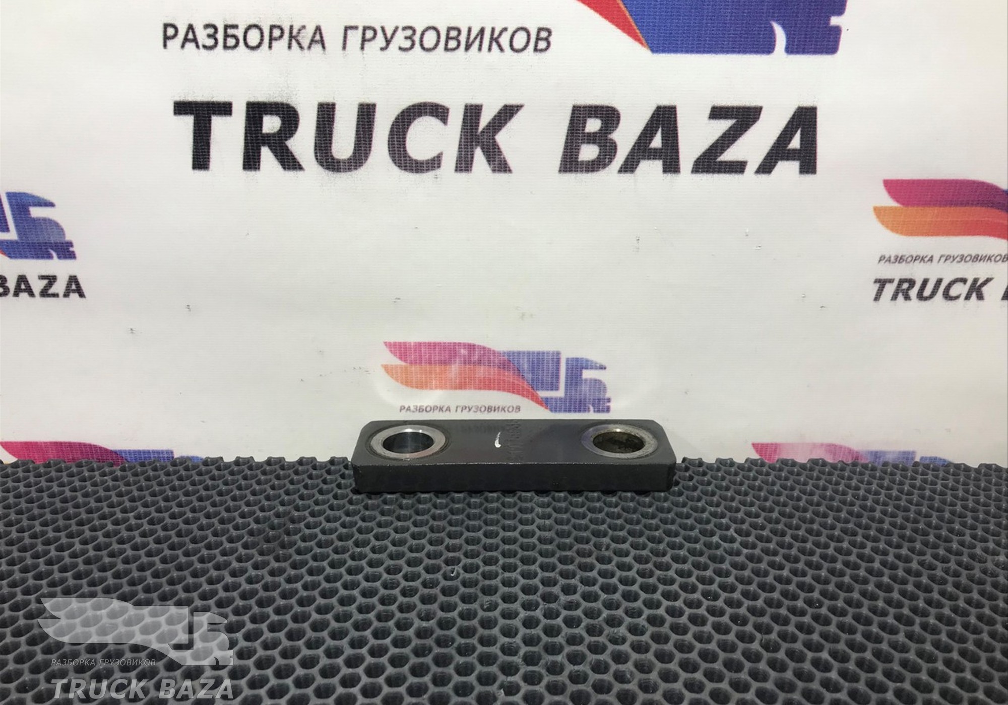 21175835 Серьга передней рессоры для Renault T