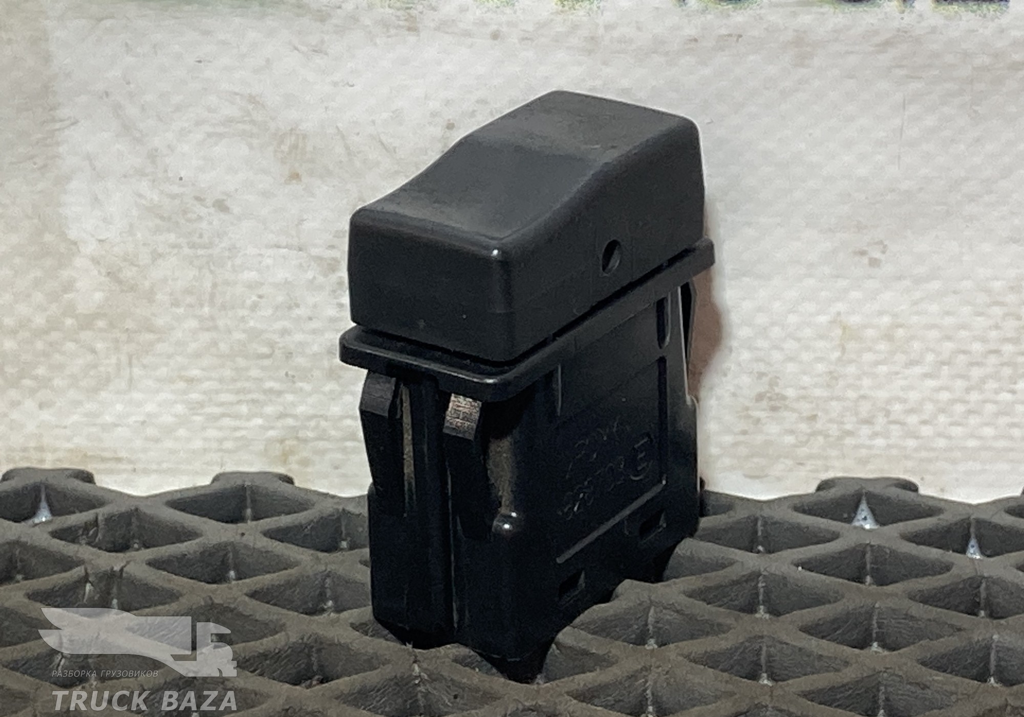 628703 Заглушка кнопки для Renault Premium II (с 2005 по 2013)
