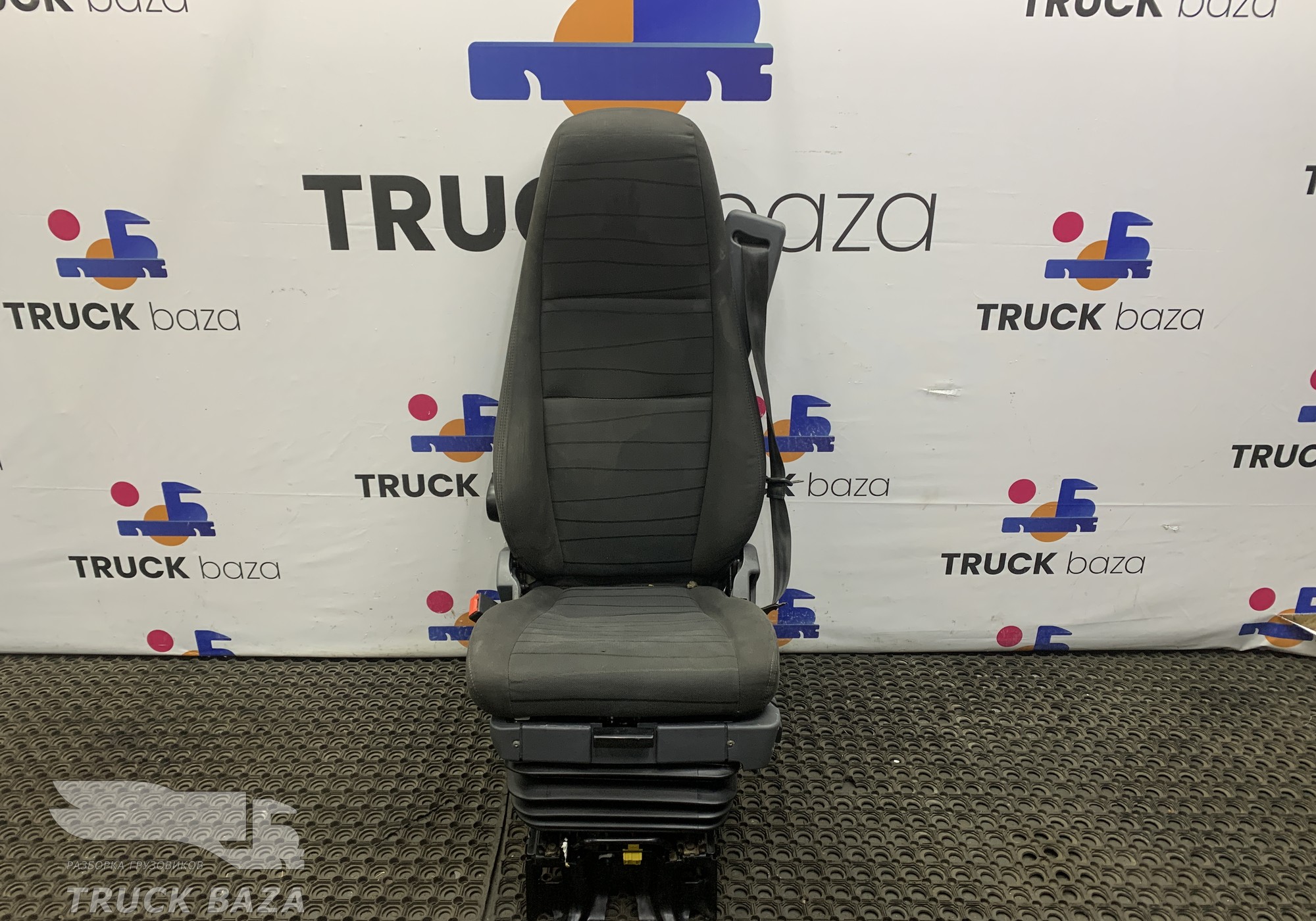 1891168 Сиденье водительское пневматическое для Scania 5-series