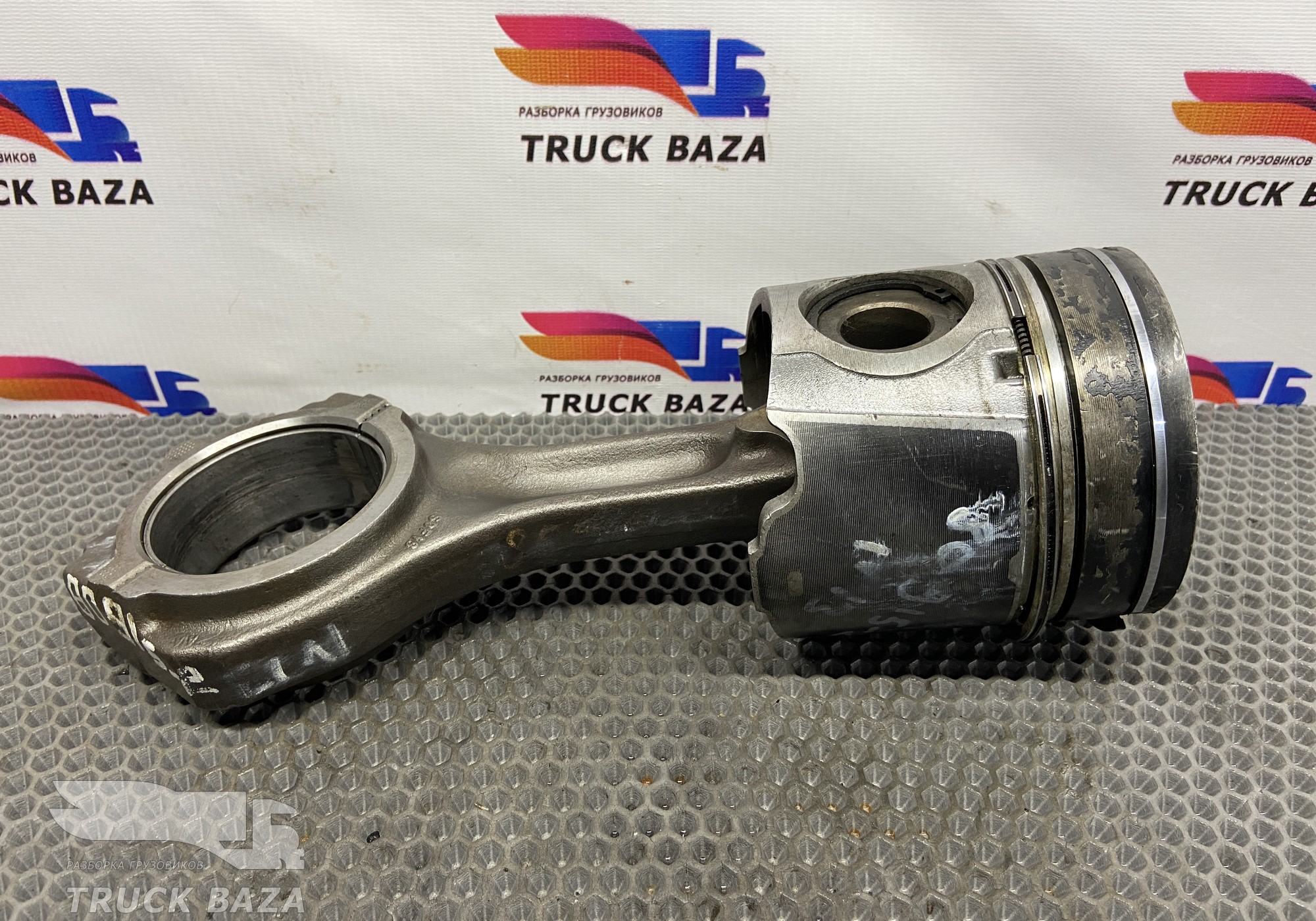 500380393 Поршень с шатуном для Iveco EuroTech