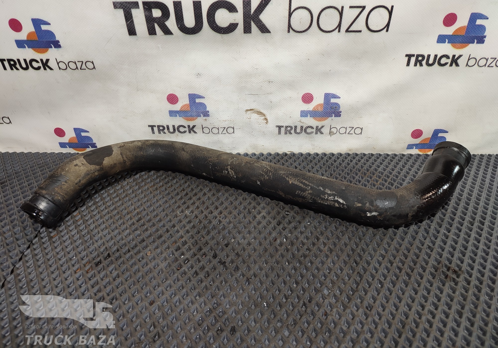 1860496 Патрубок маслозаливной горловины для Scania 5-series G (с 2004 по 2016)