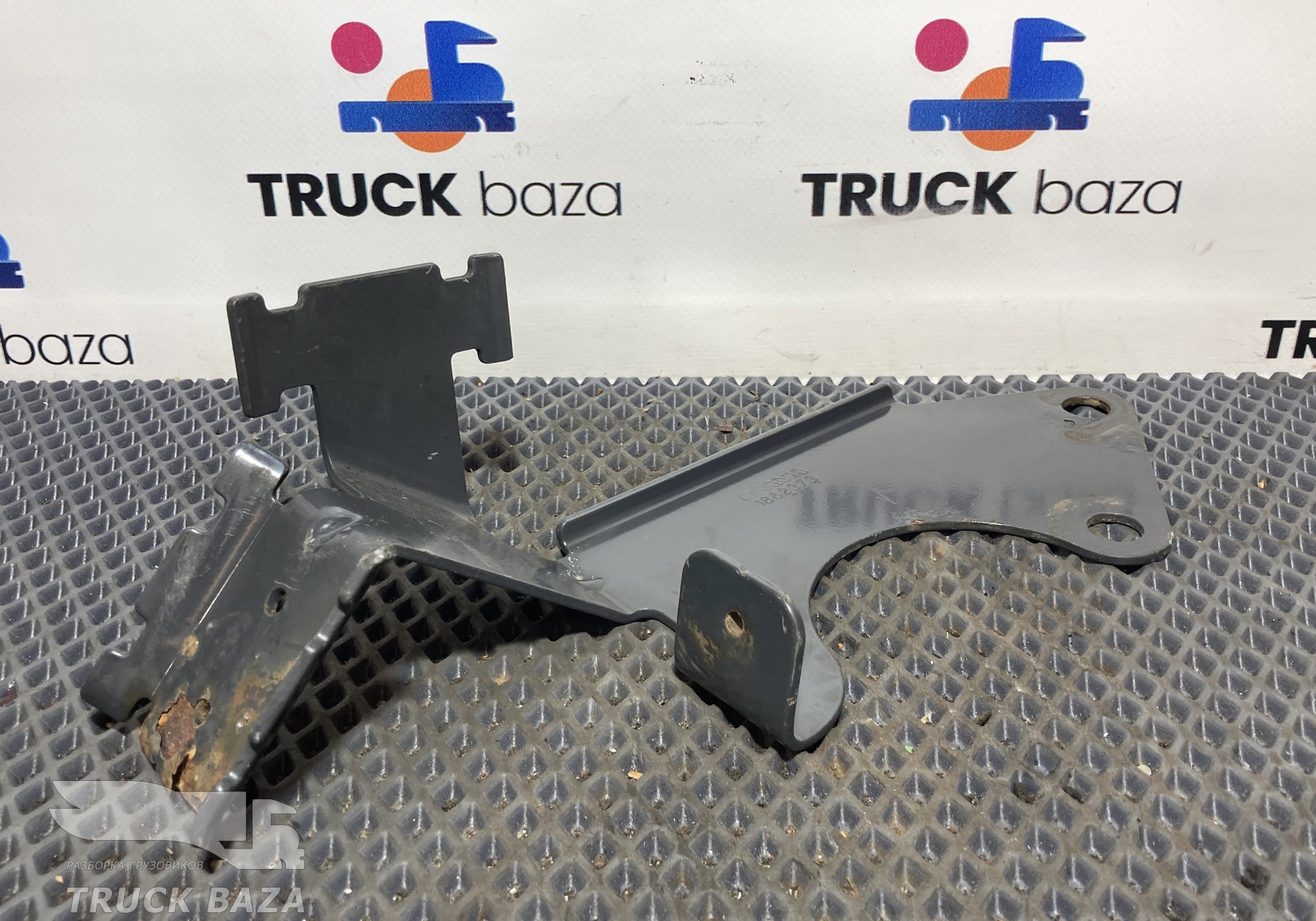 1862373 Кронштейн проводки блока APS