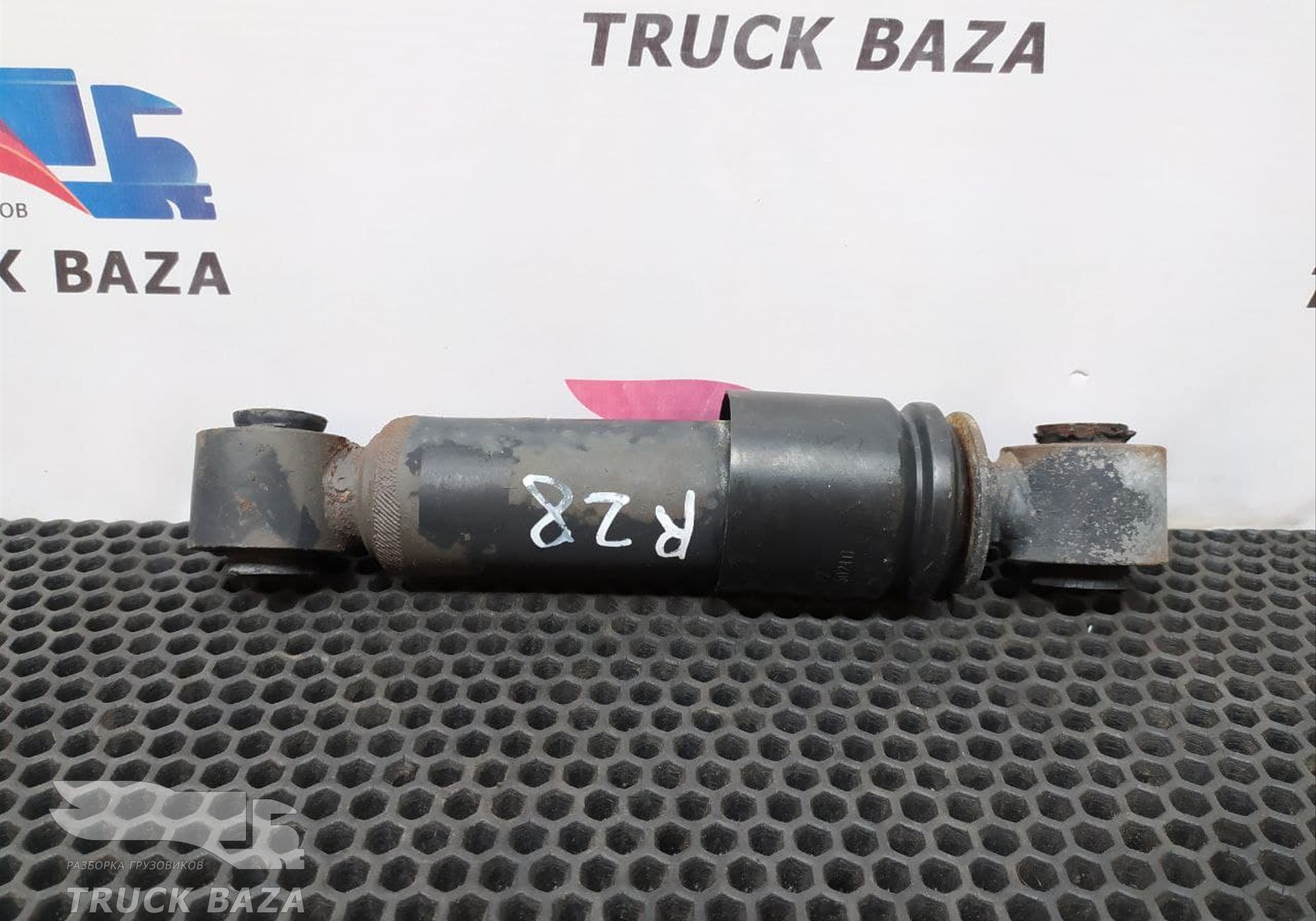 7420840318 Амортизатор кабины передний для Renault