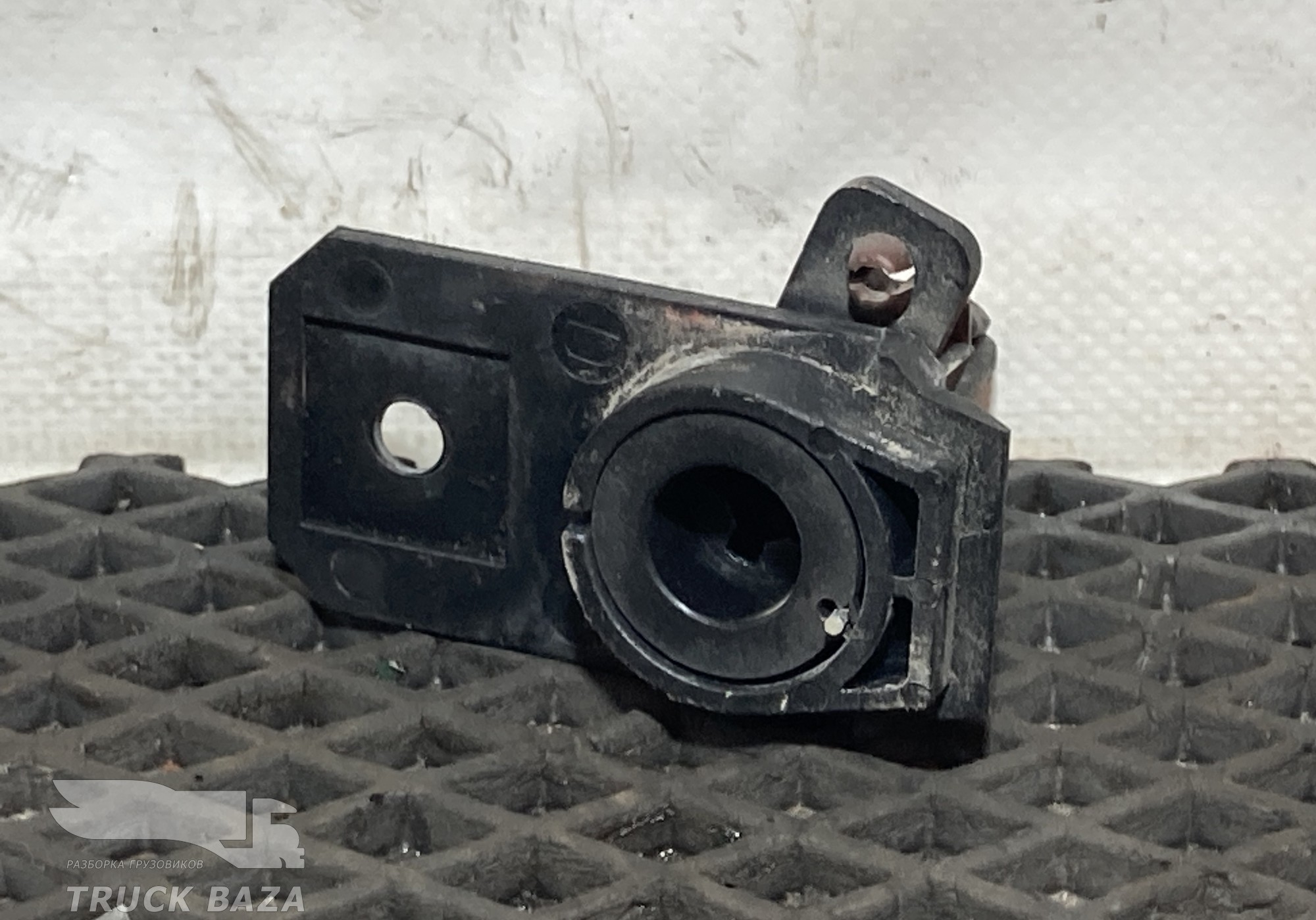 5801318038 Кронштейн ручки для Iveco Stralis II Hi-Way (с 2012)