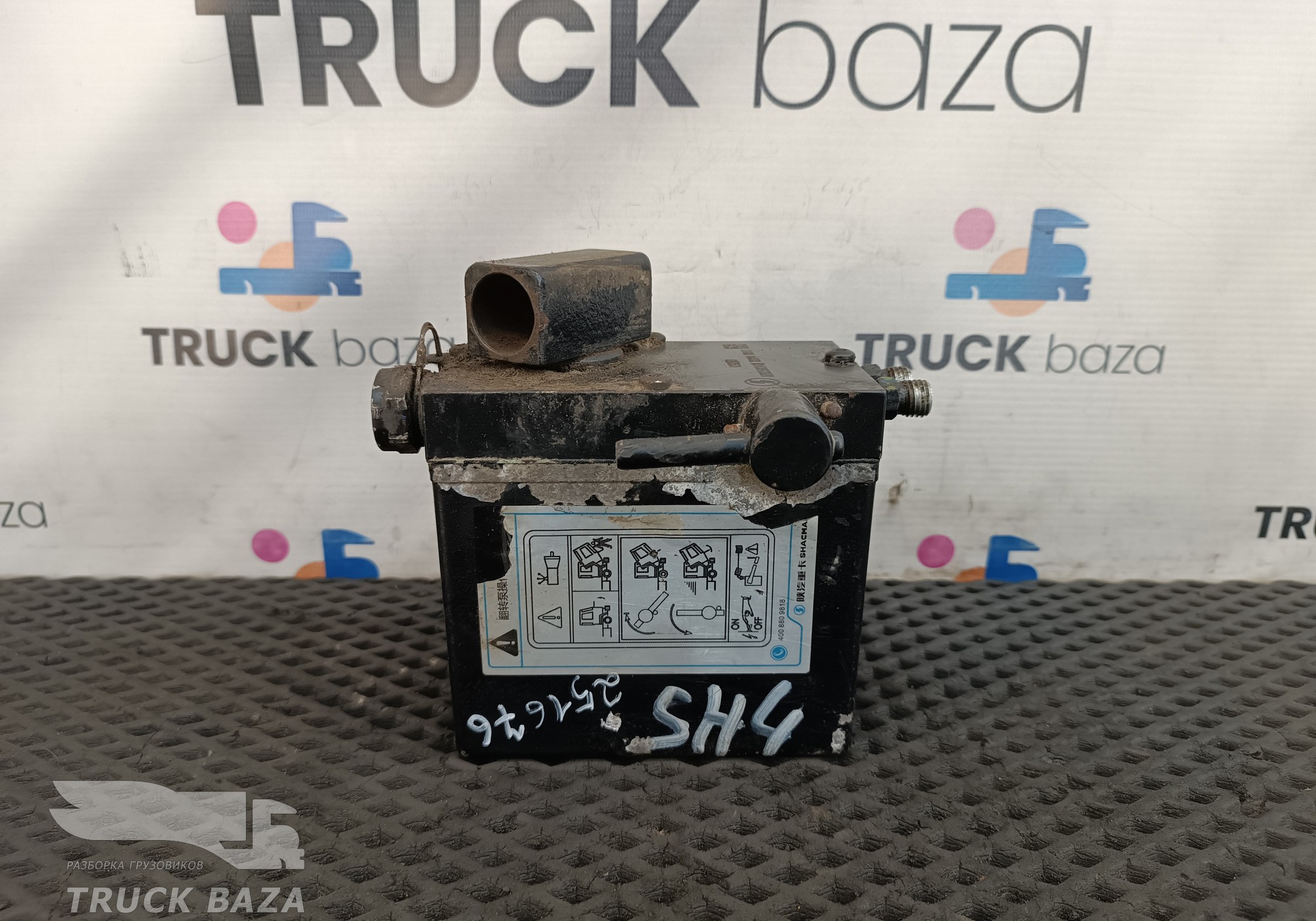 DZ93259820400 Насос подъема кабины для Shacman X3000 (с 2014)