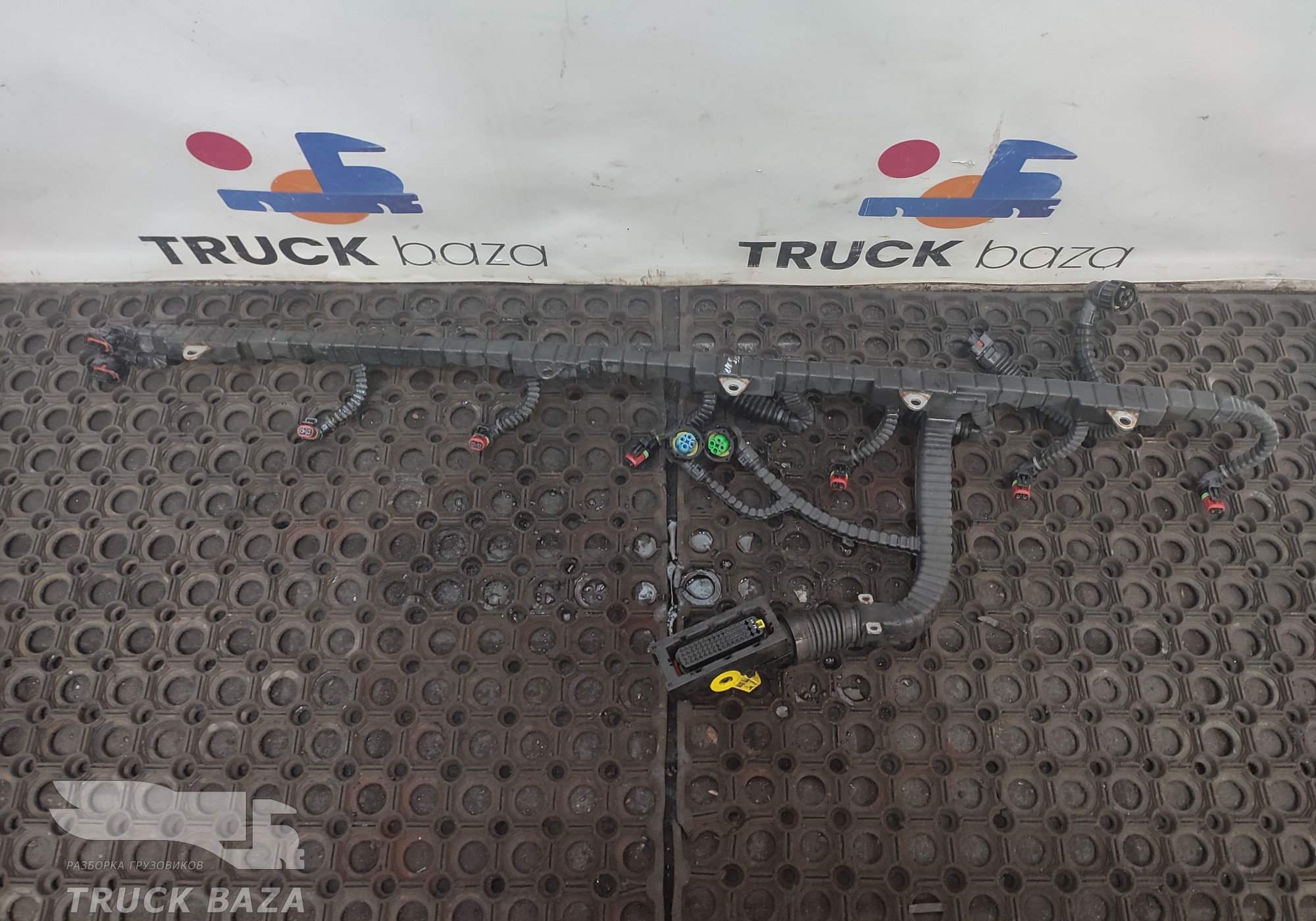 1782080 Проводка двигателя