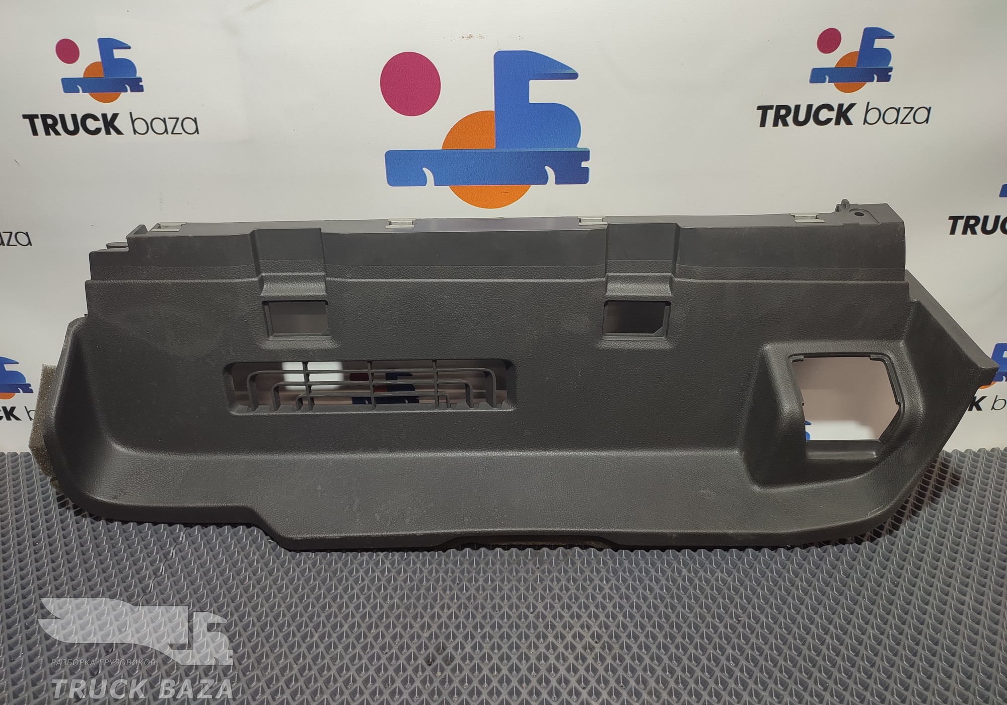 2164712 Накладка панели приборов