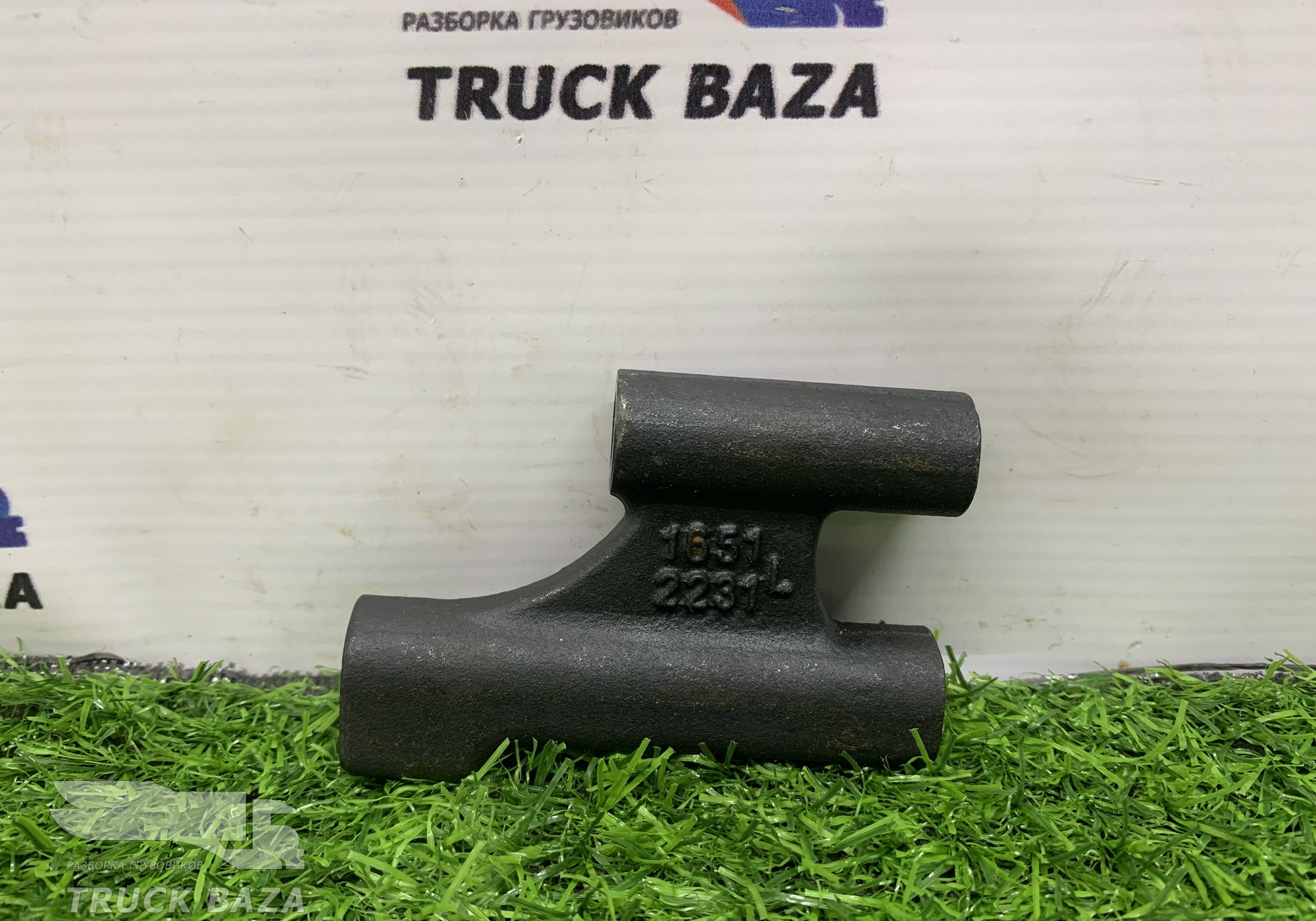 1001421651 Кронштейн EVB для Shacman X3000 (с 2014)